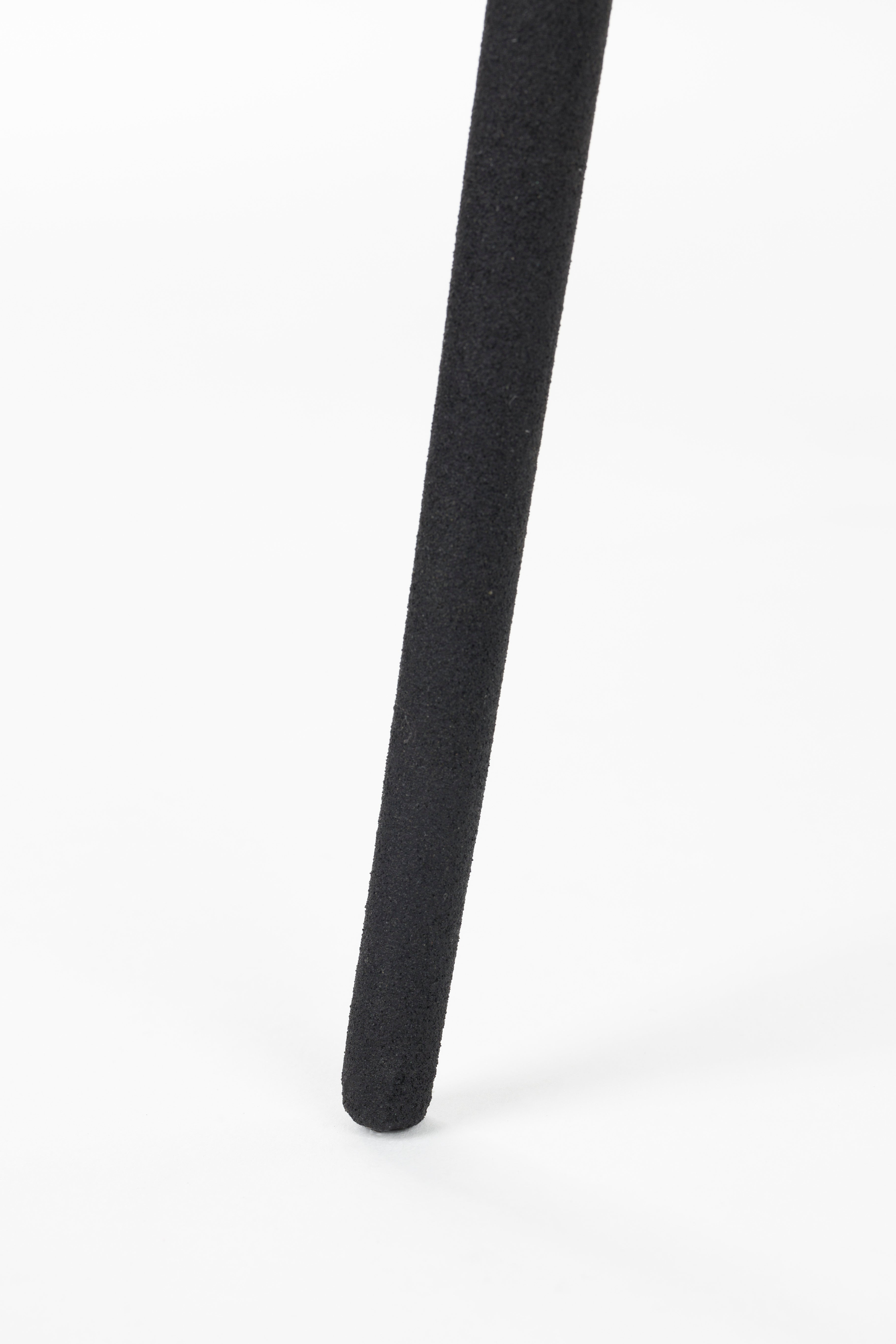 KARRARA gray side table with black