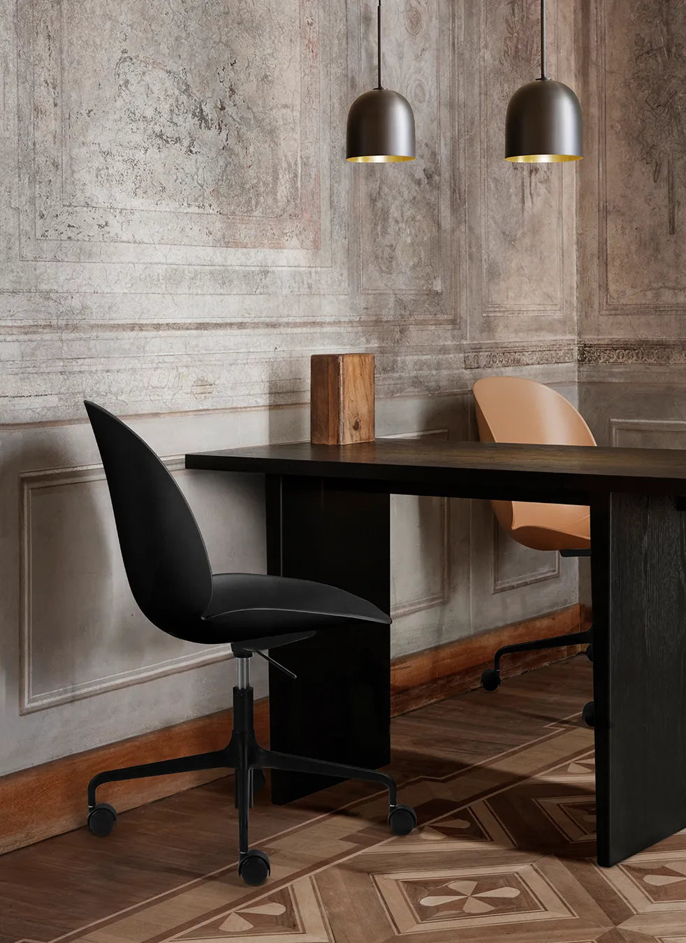 BEETLE office chair white
