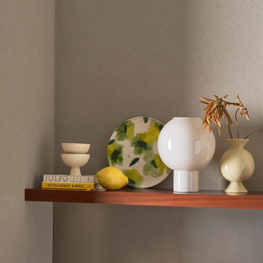 Glass vase VAN cream