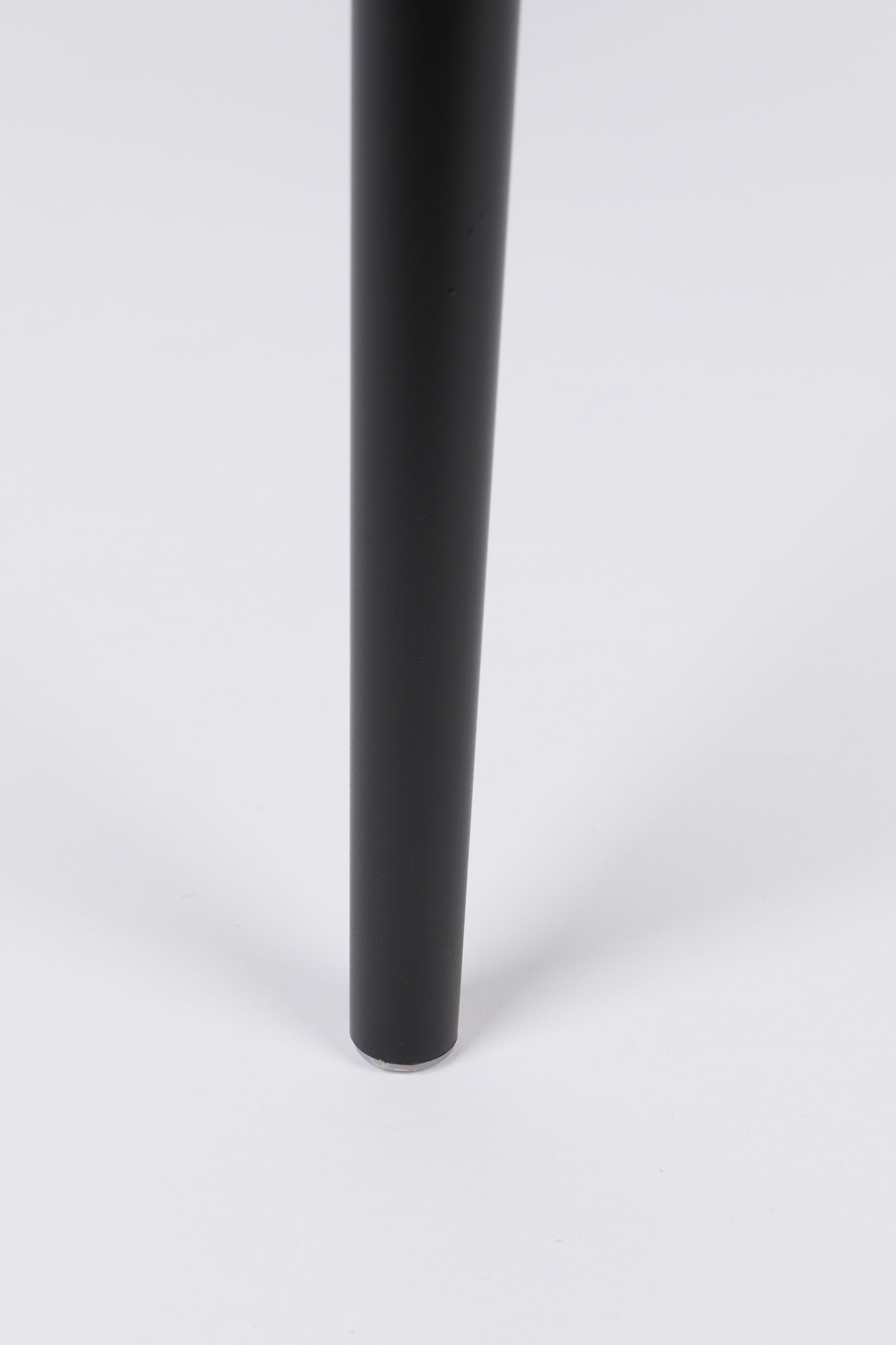 Schwarzer Pip -Stuhl
