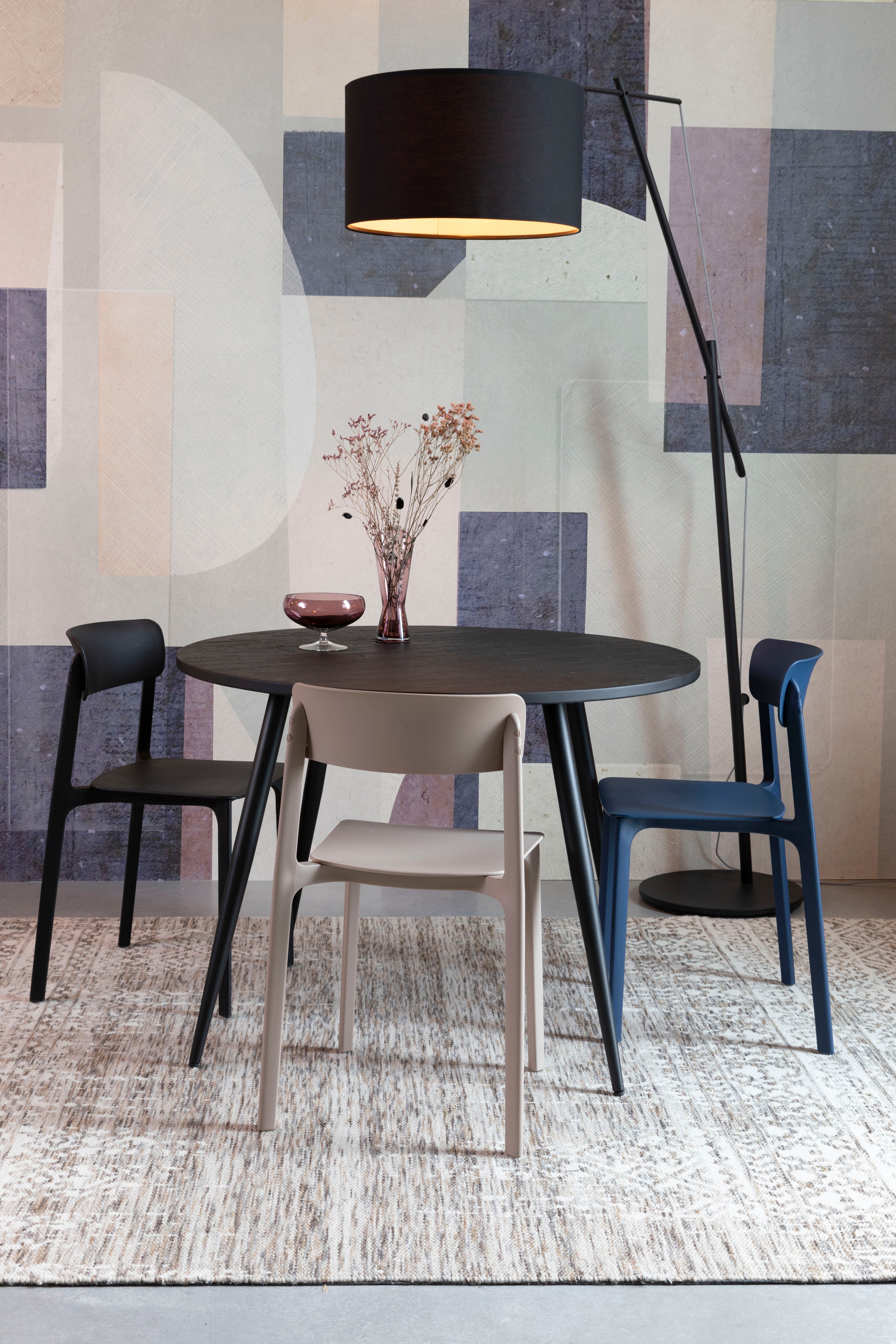 Clive beige chair