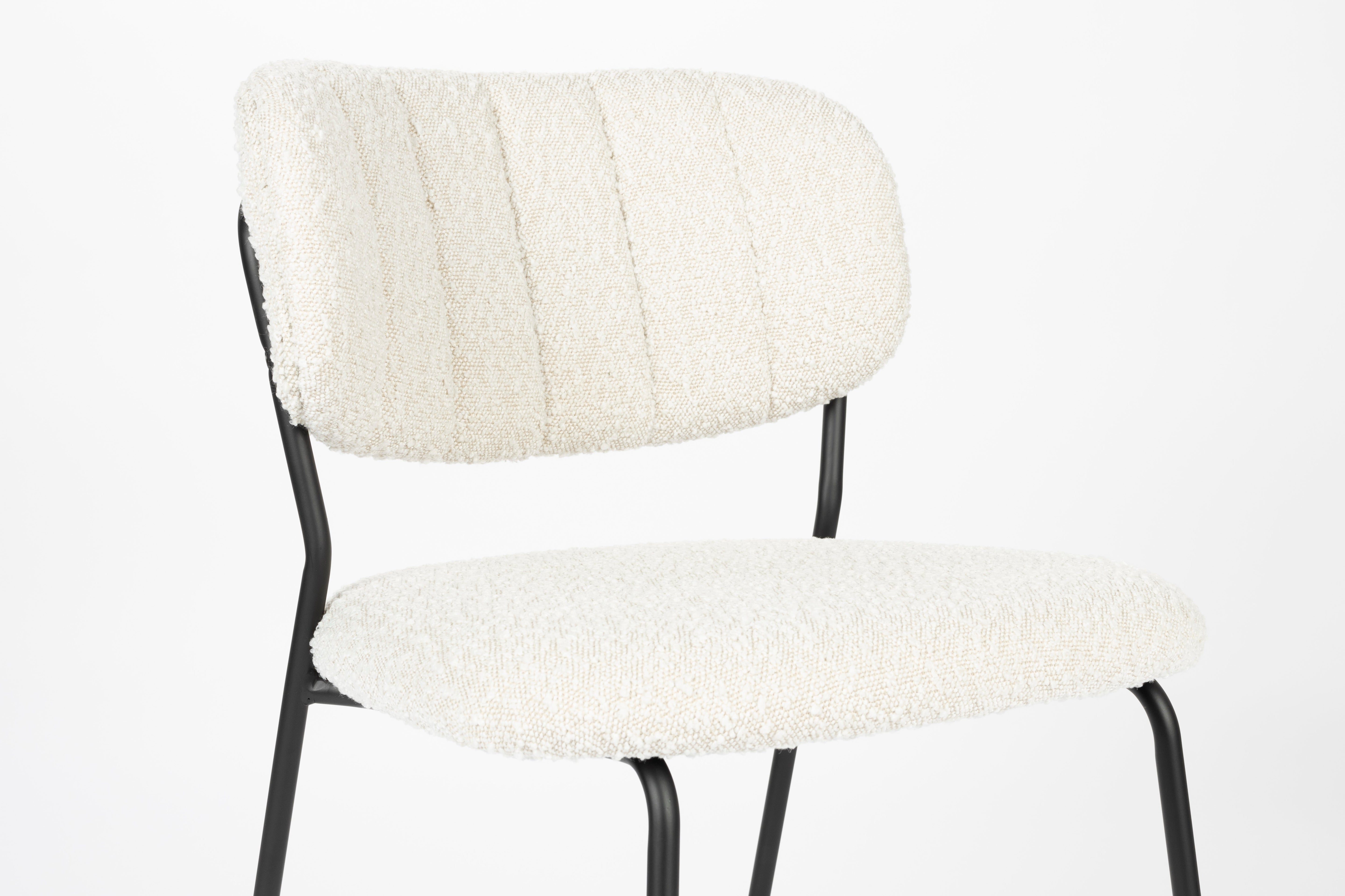 Jolien Stuhl Cream Boucle mit einer schwarzen Basis