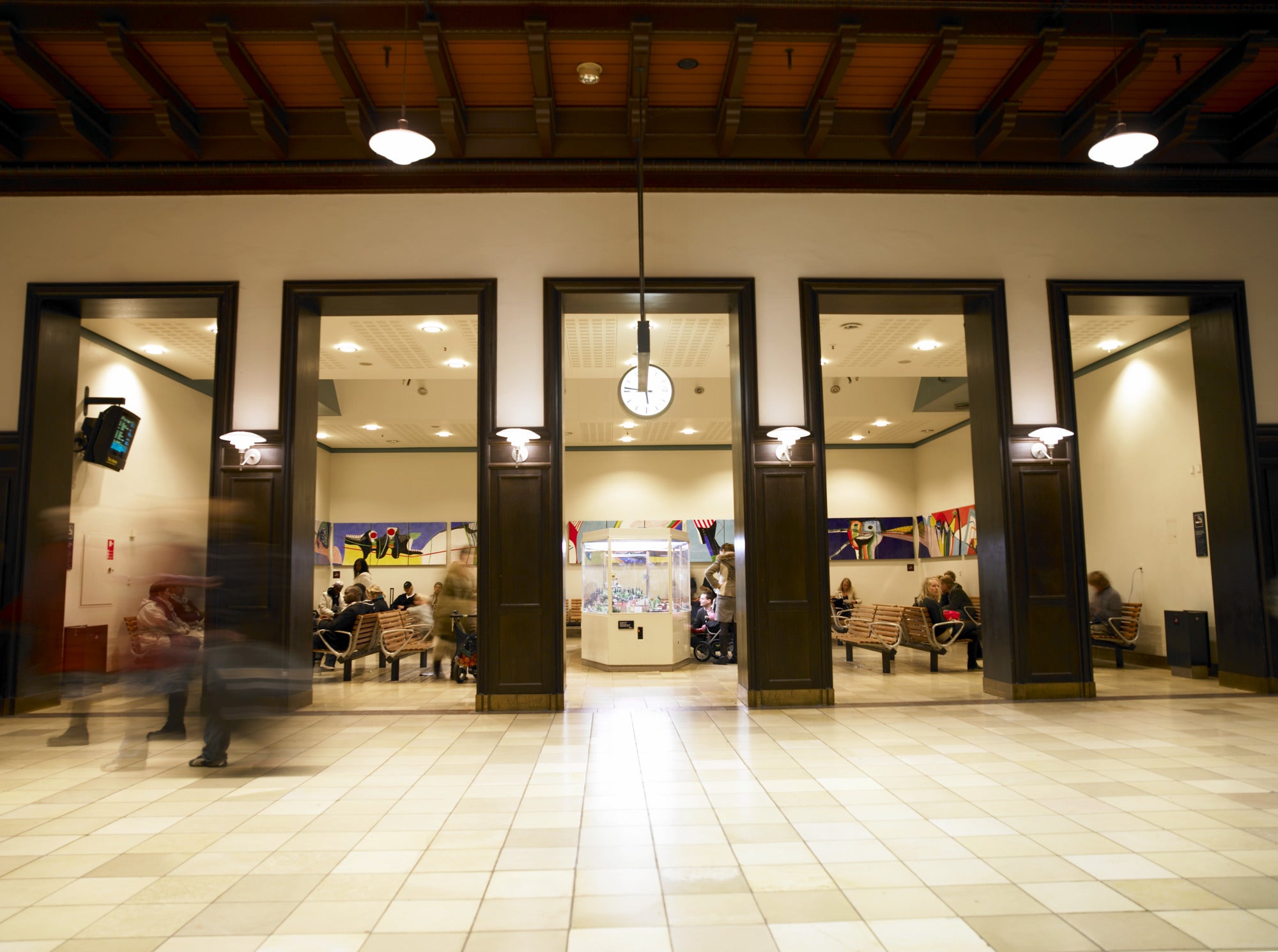 Lampa ścienna PH 3/2 biały z chromowaną podstawą