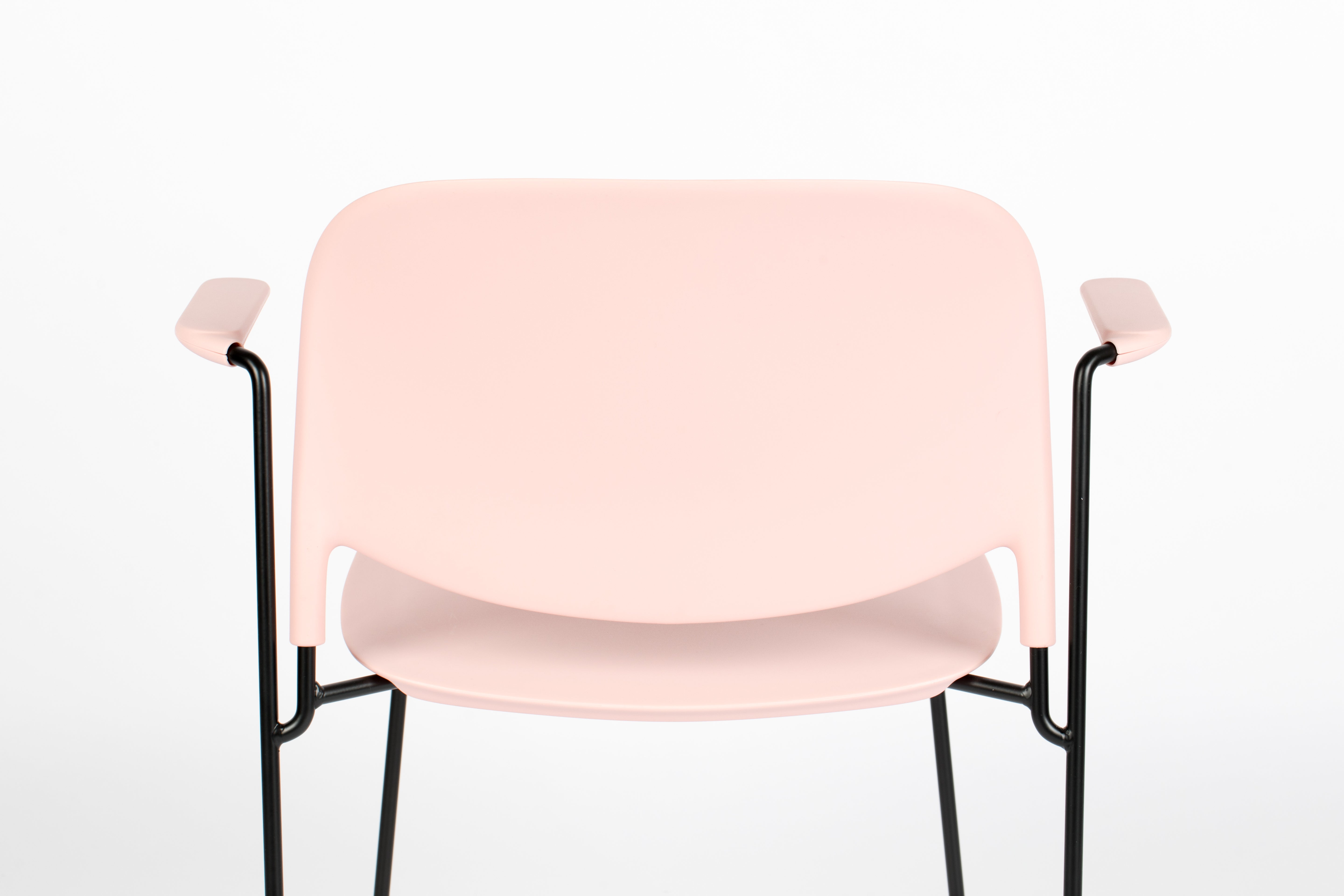 Stuhl STACKS rosa mit schwarzem Gestell