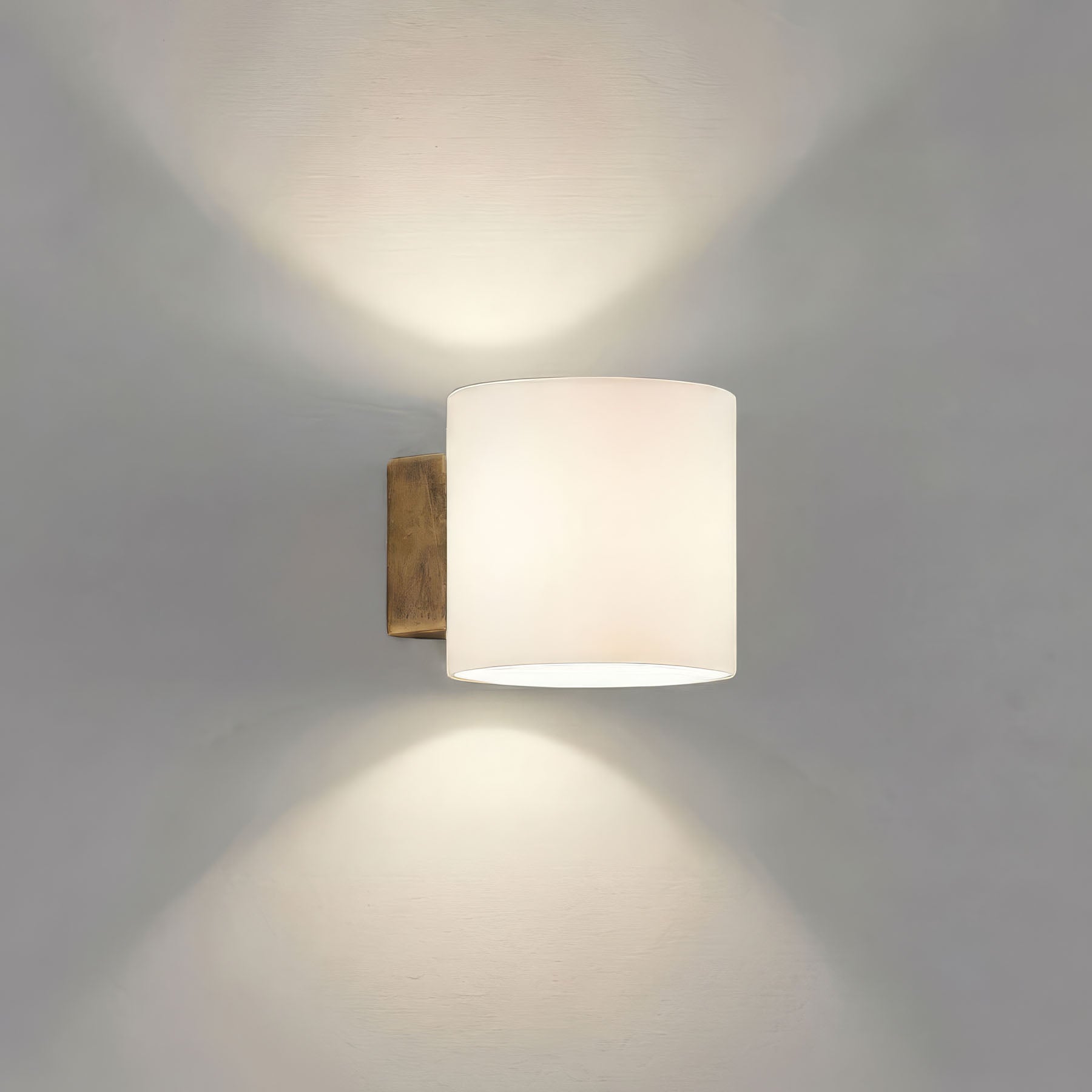 Lampa ścienna TUBE przecierany mosiądz