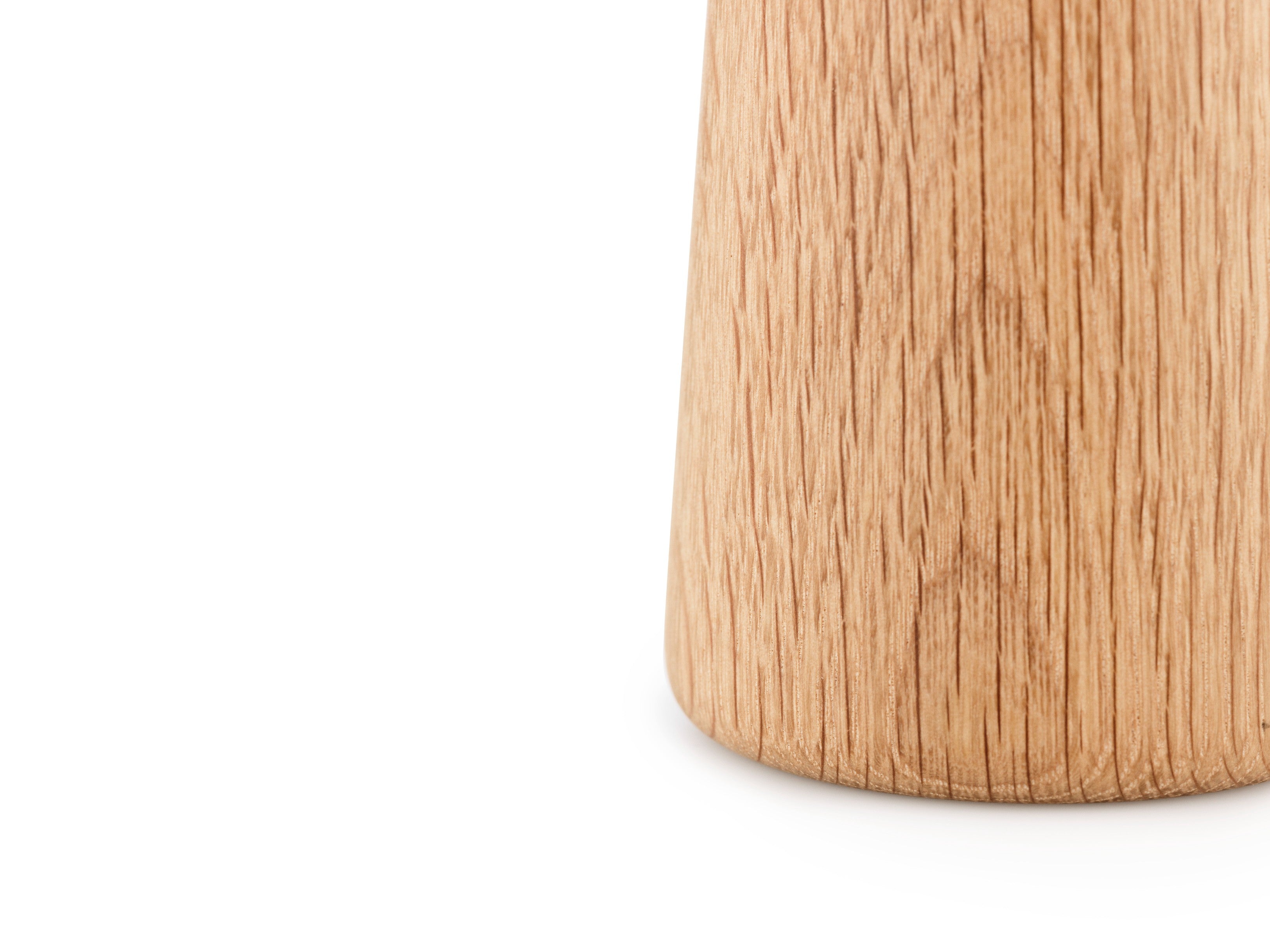 Pfeffermühle CRAFT aus Eichenholz mit schwarzem Marmor