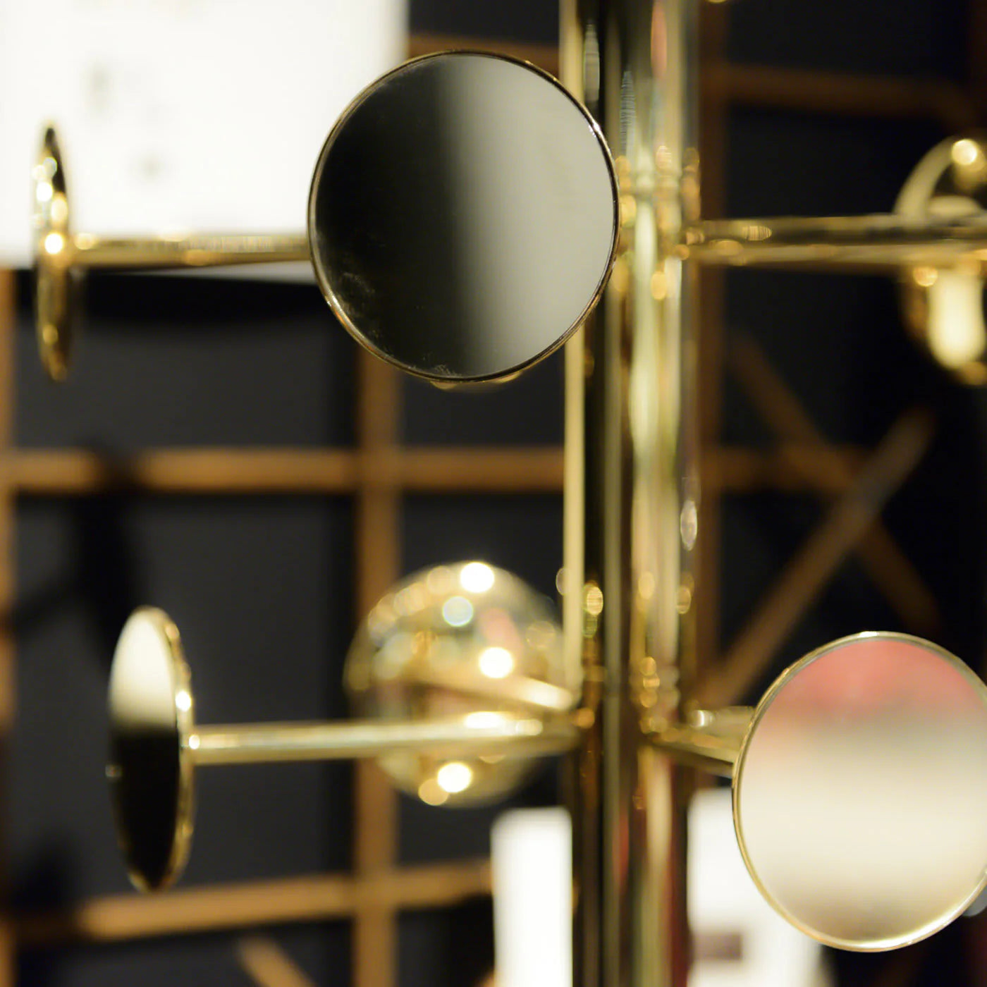 CHAPERON gold standing coat rack