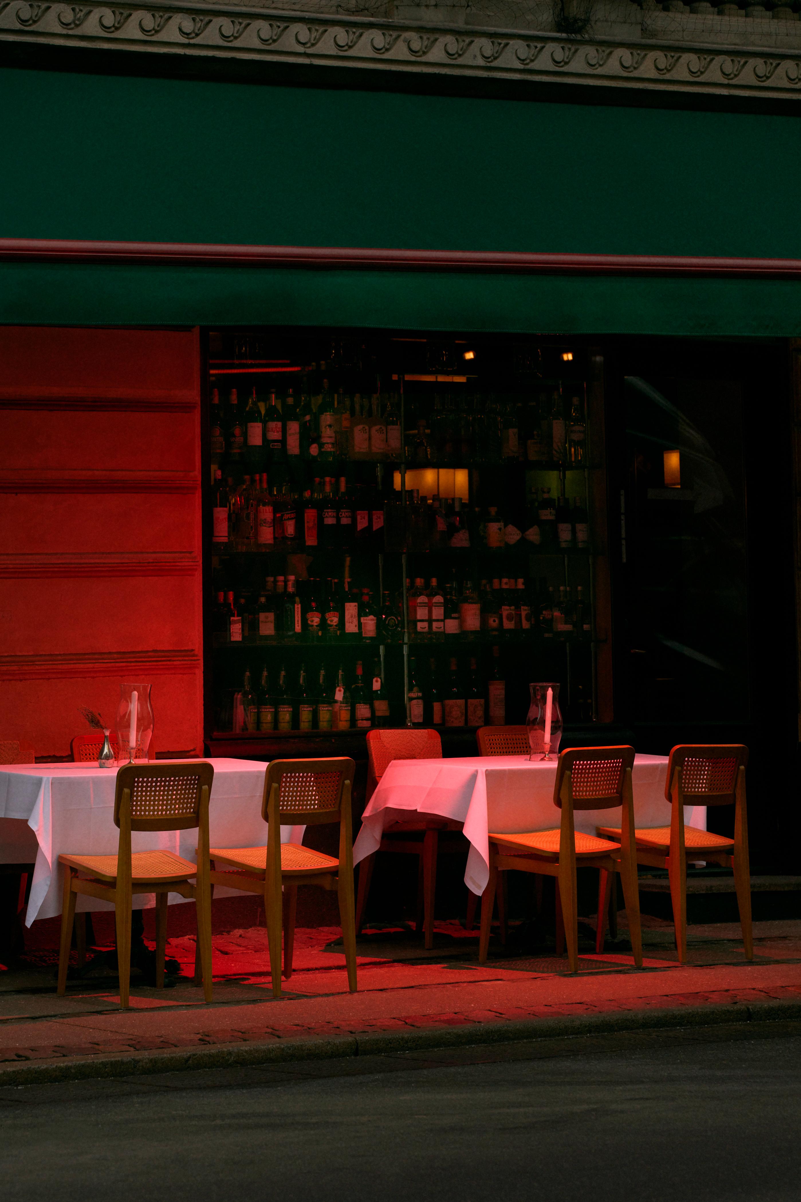 Gartenstuhl C-CHAIR aus Teakholz mit Geflecht