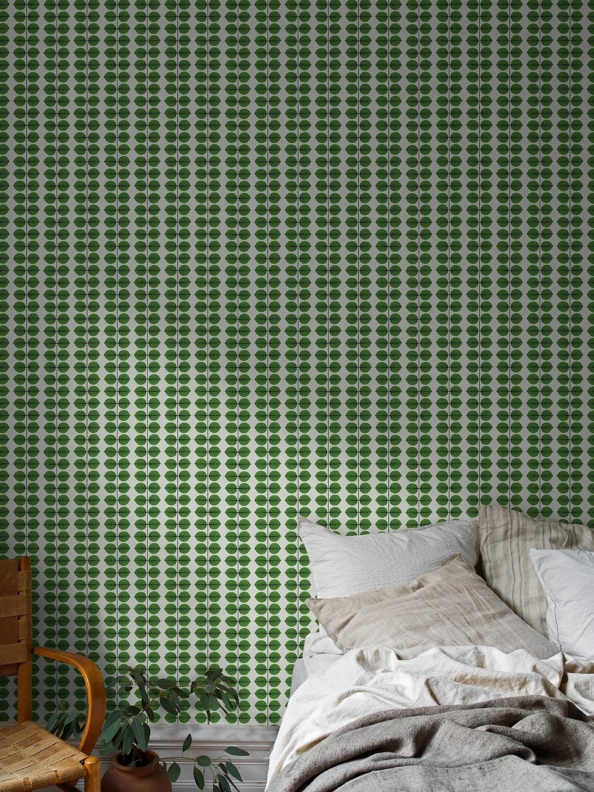 BERSÅ White Wallpaper with Green Leaf Pattern