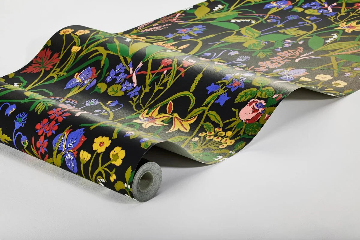 Tapete mit floralem Blumenmuster ROS OCH LILJA schwarz