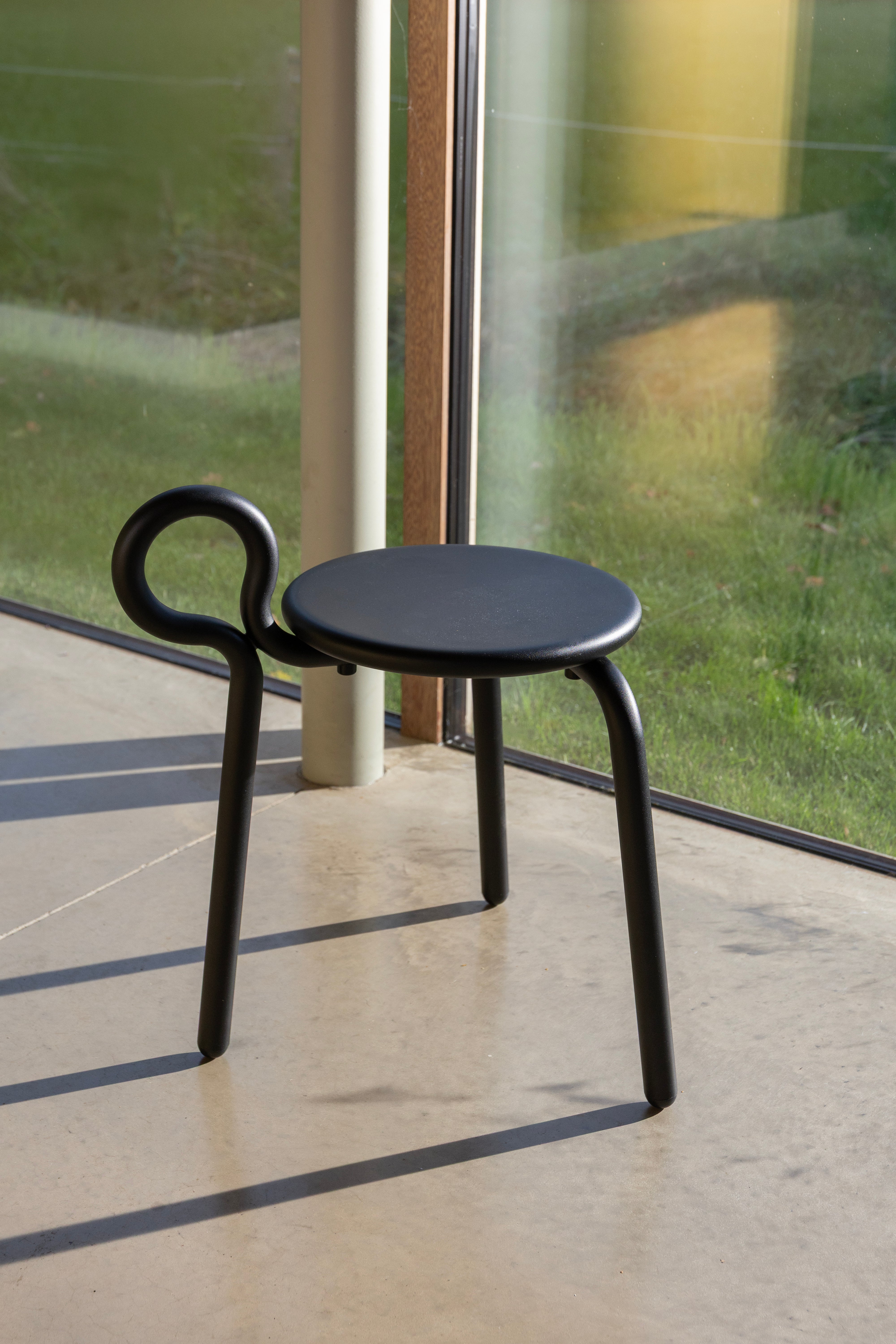 LASSO Black Stool