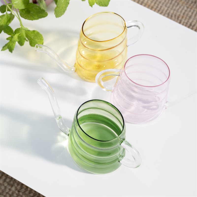 CAN SWELL watering can yellow glass