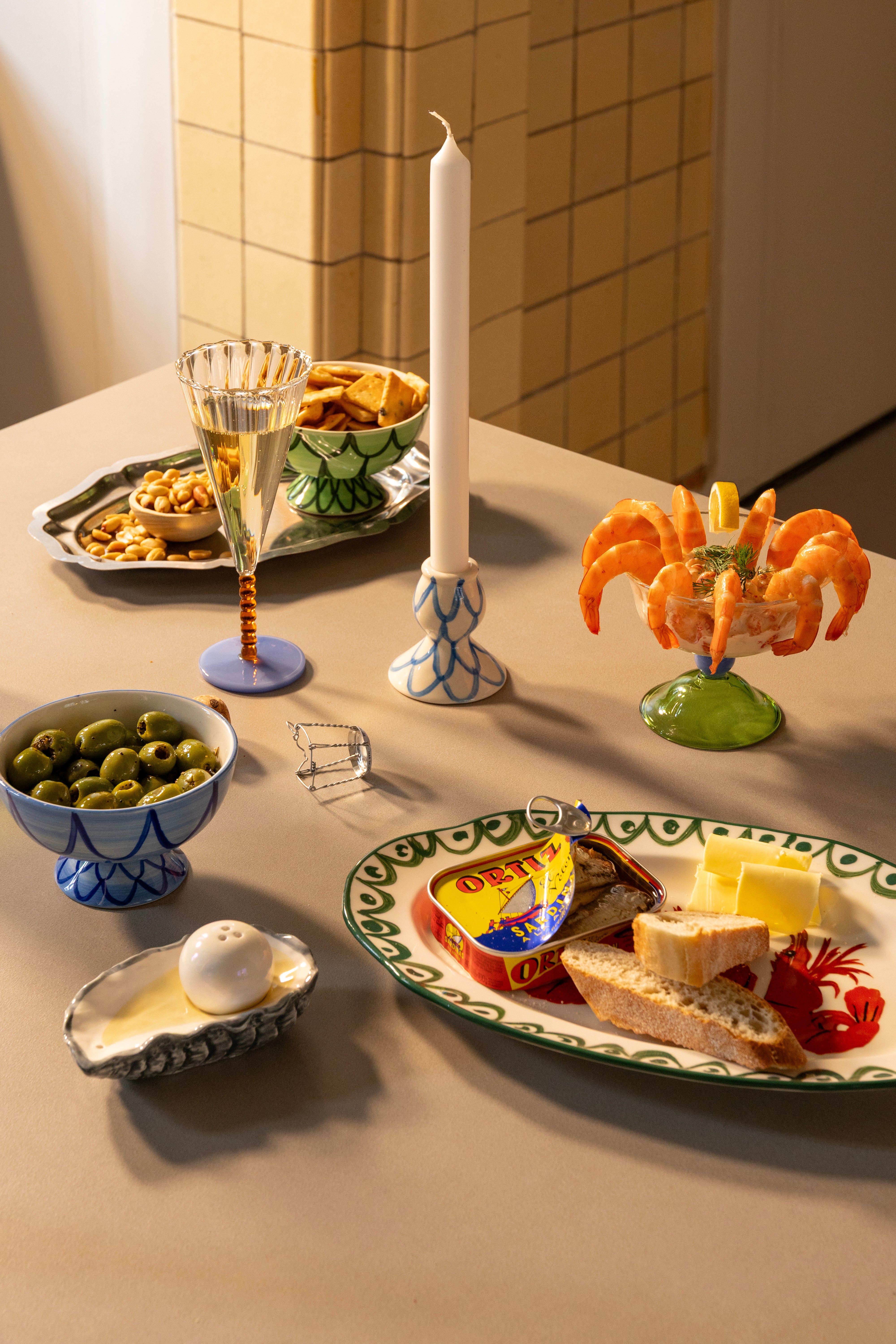 Salz- und Pfefferstreuer OYSTER grau mit Gelb und Weiß