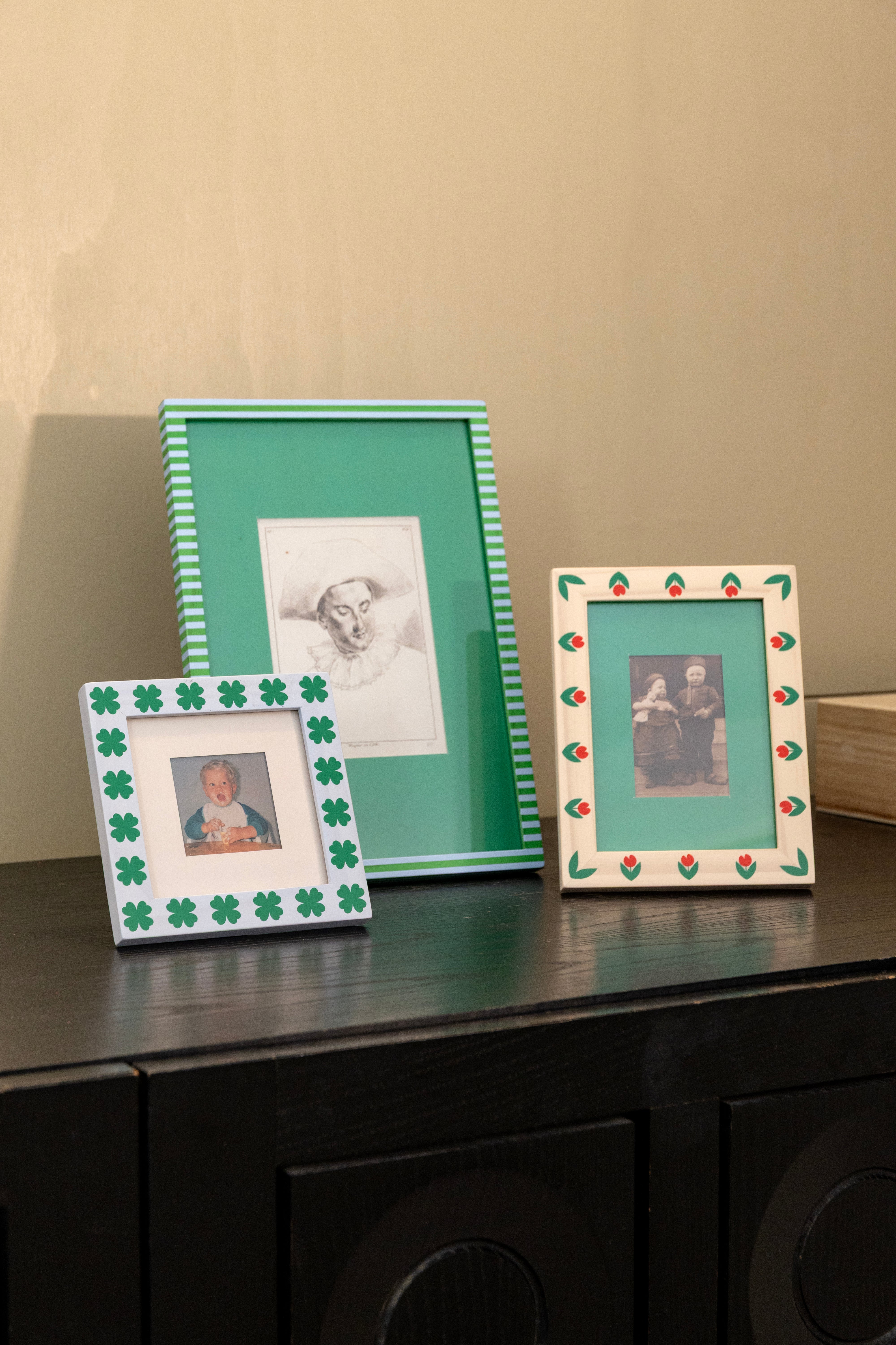 PATCH wooden photo frame with green and red
