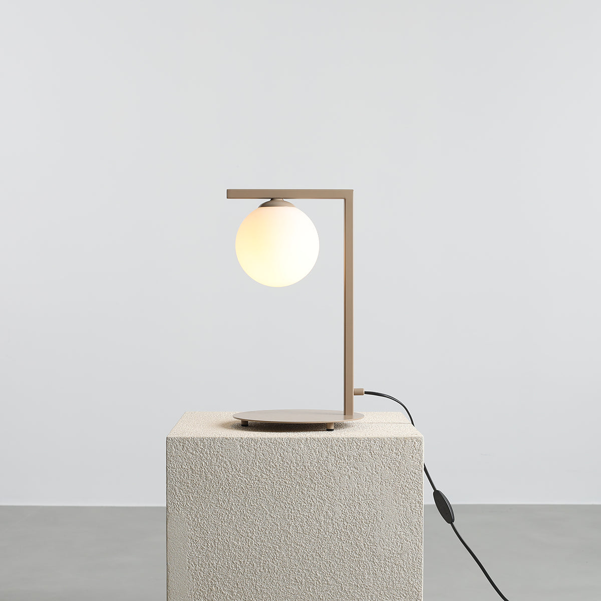 ZAC Tischleuchte beige