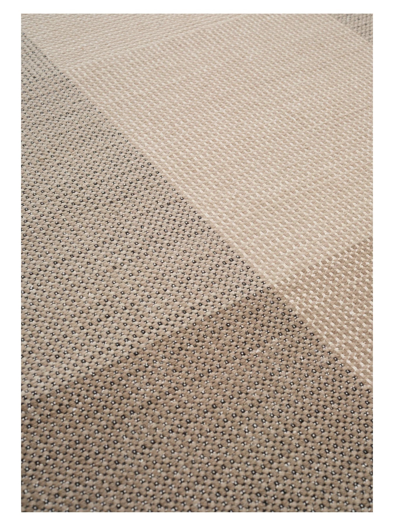 GENOVA sand rug