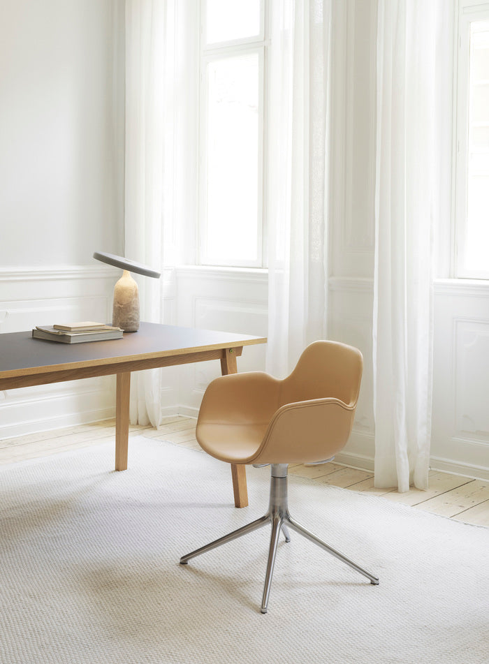 Eddy Grey Tischlampe