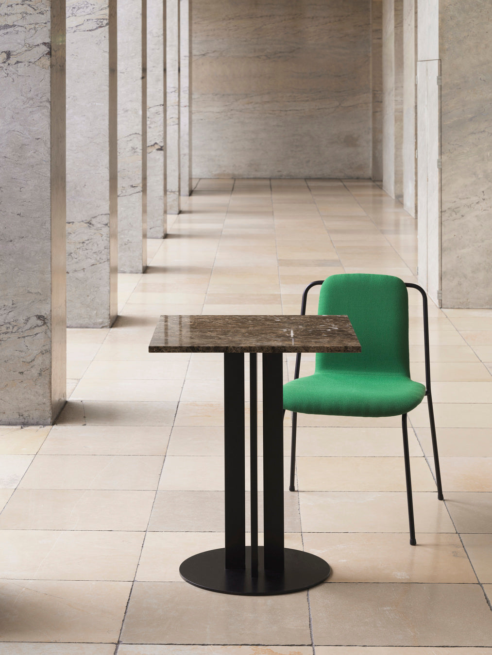 Chair Studio Upholstered front with black ash veneer and a black base