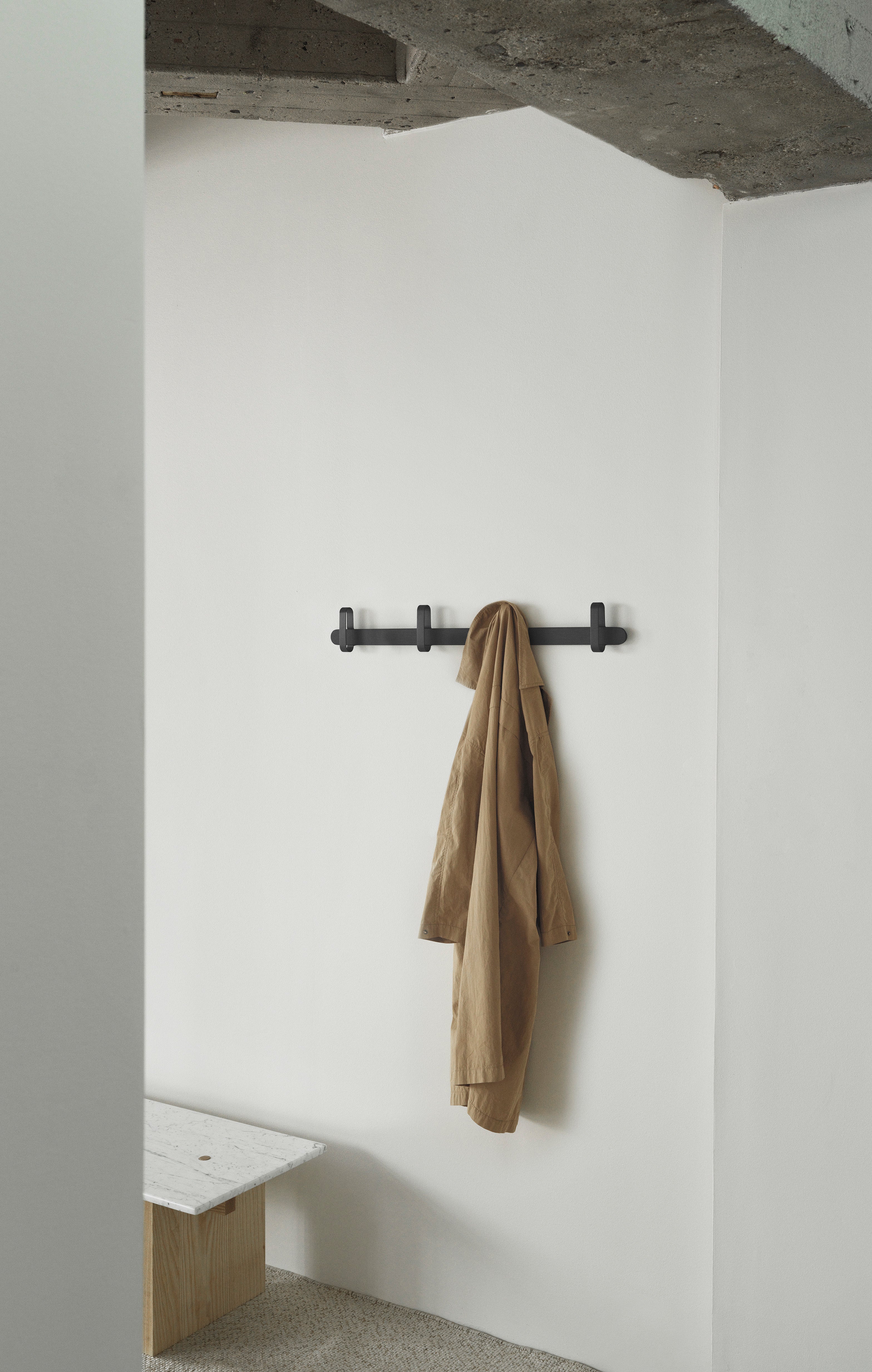 HOOP black hanger