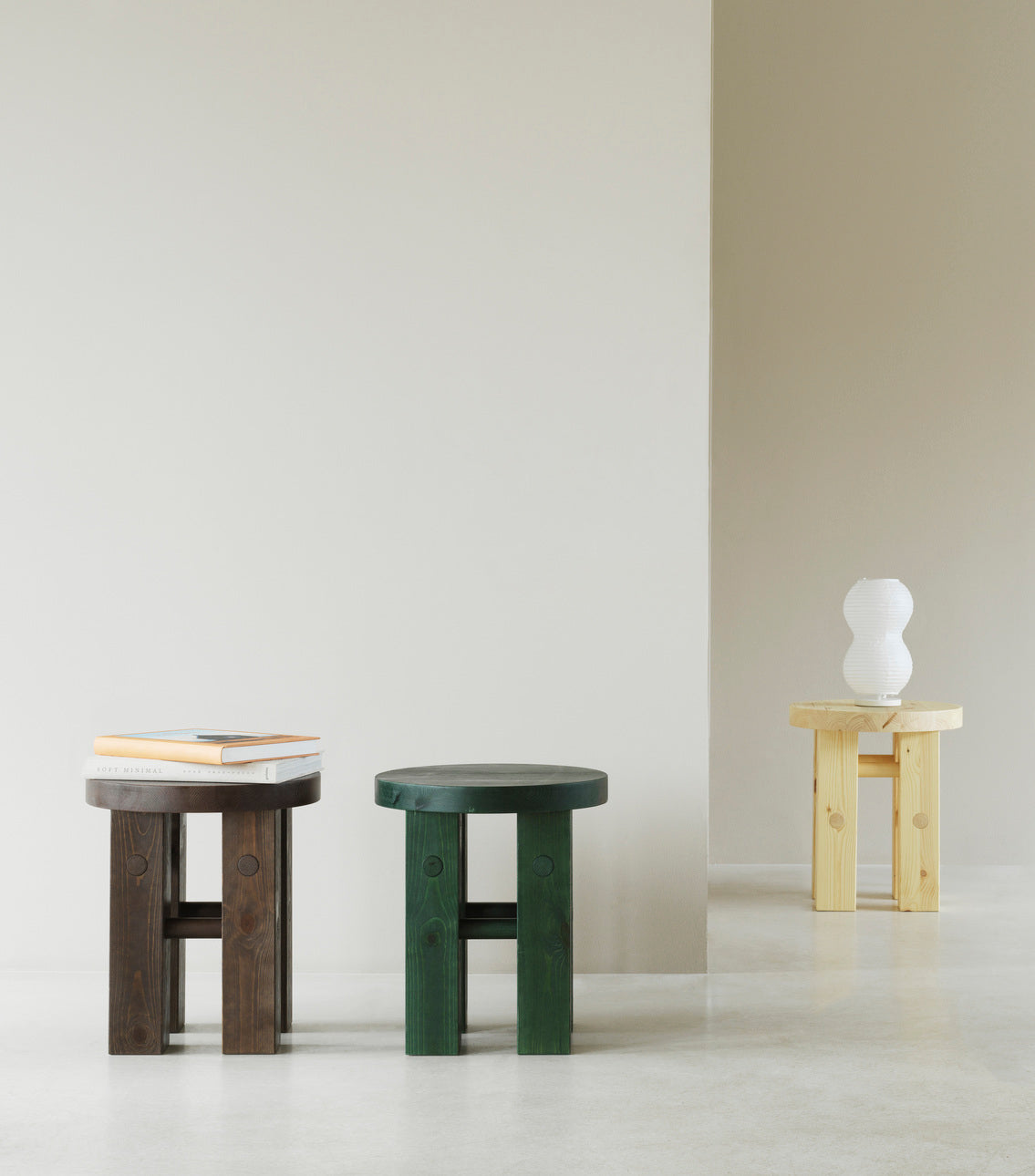 Dark green fyr stool