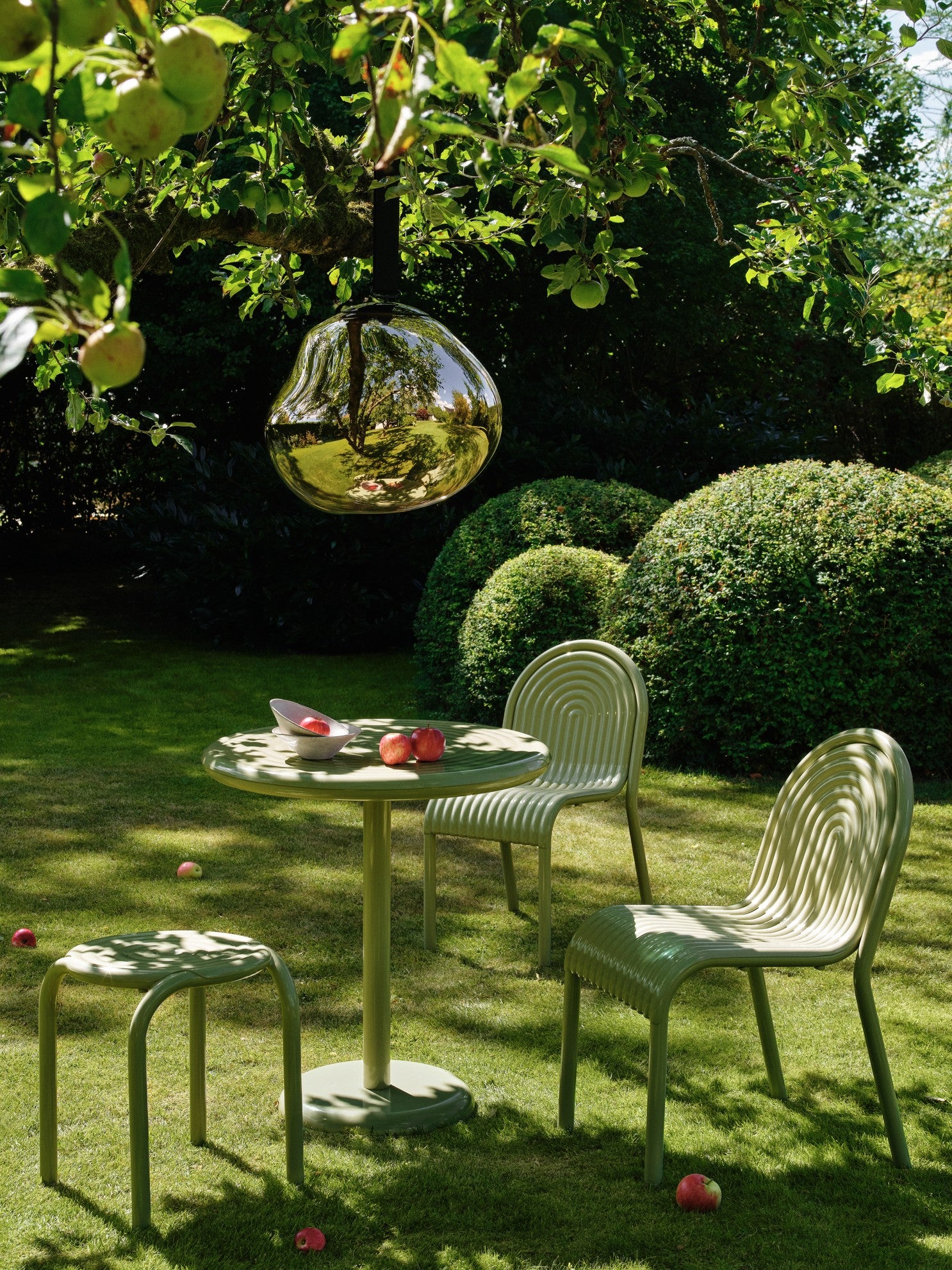 Runder Gartentisch GROOVE grün