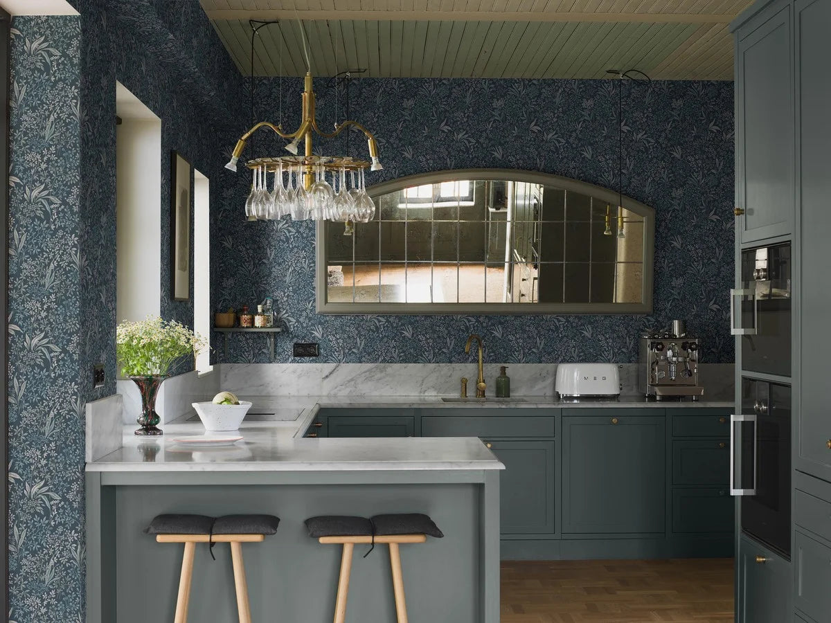 Vlies-Tapete mit pflanzlichem Muster NOCTURNE dunkelblau