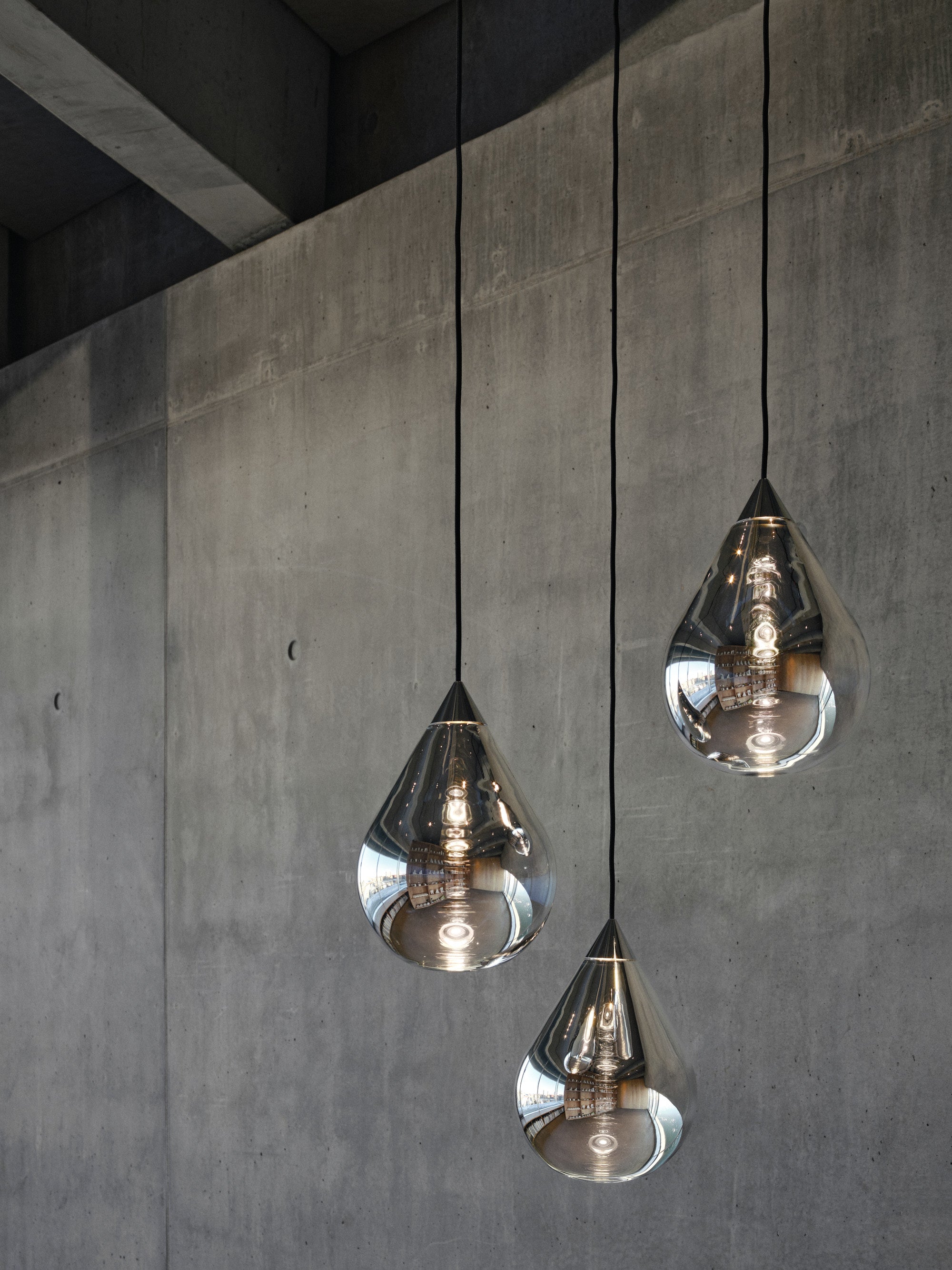 Lampa wisząca FLARE BEAD srebrny klosz