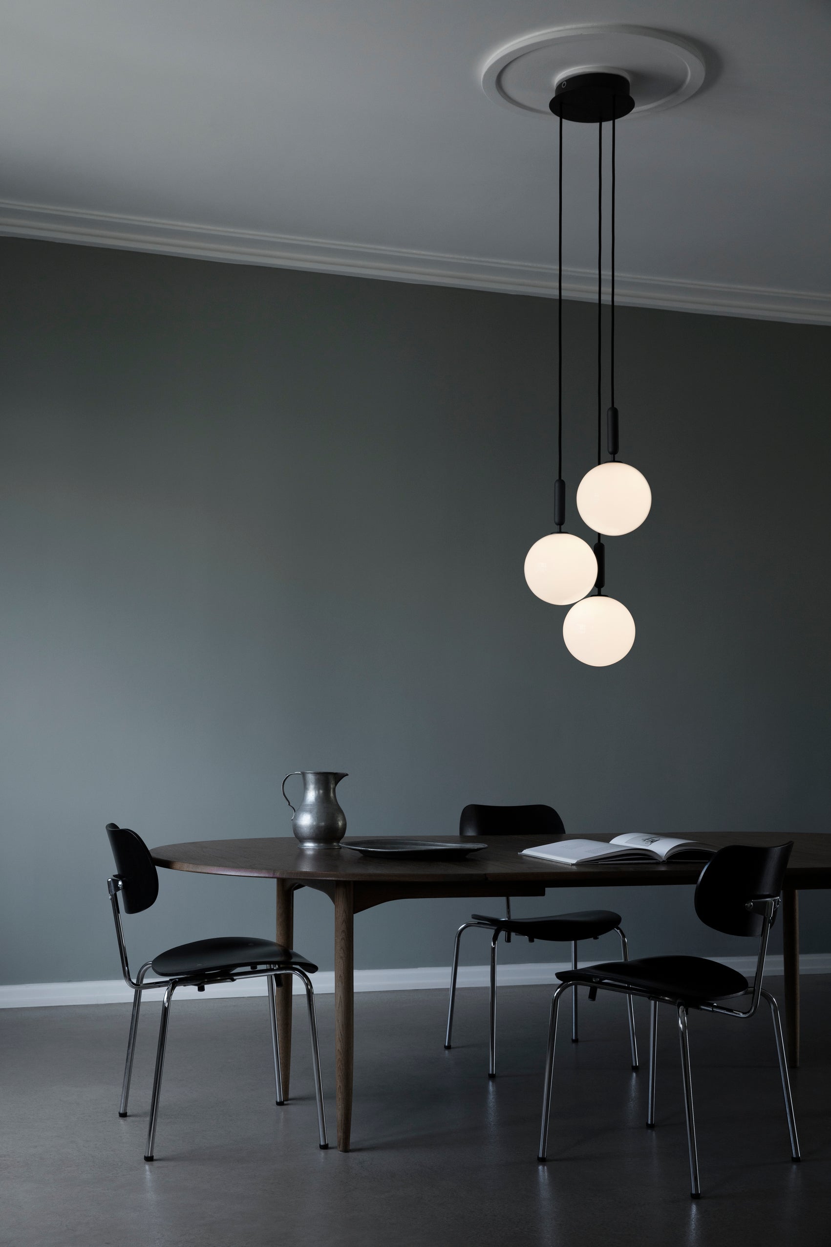 MIIRA 3 Pendant Lamp in Graphite with Opal Glass