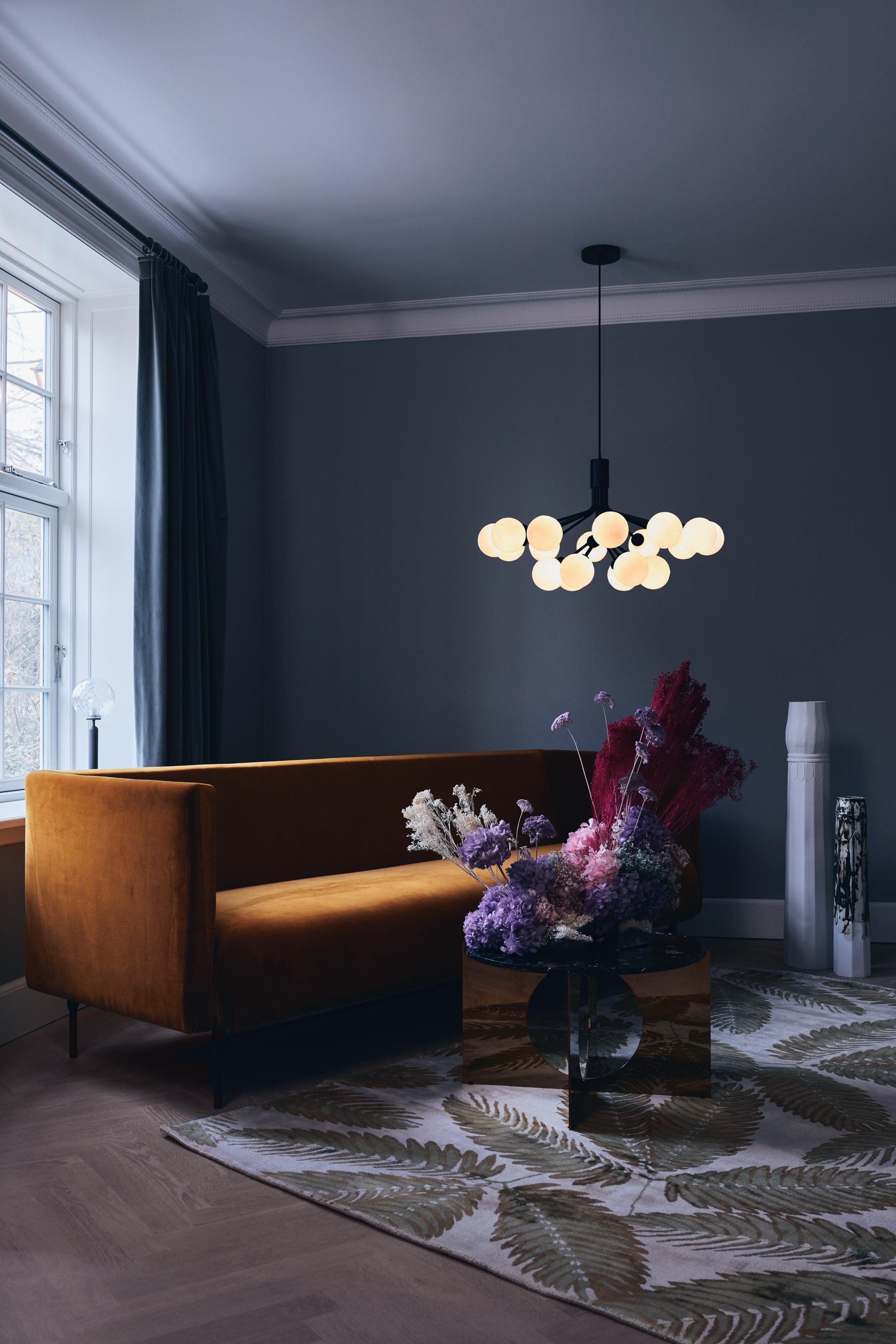 APIALES 18 Black Chandelier with Opal Glass