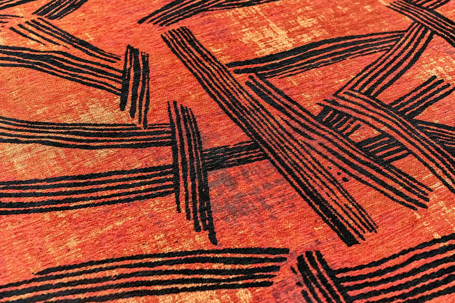 Orange oval rug KANJI with black