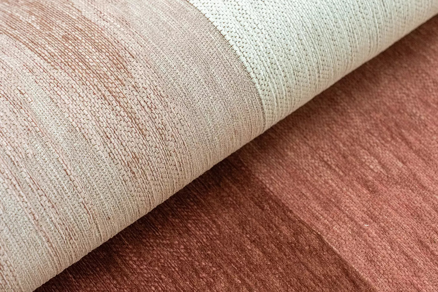 SENDAI rug in burgundy with salmon and white