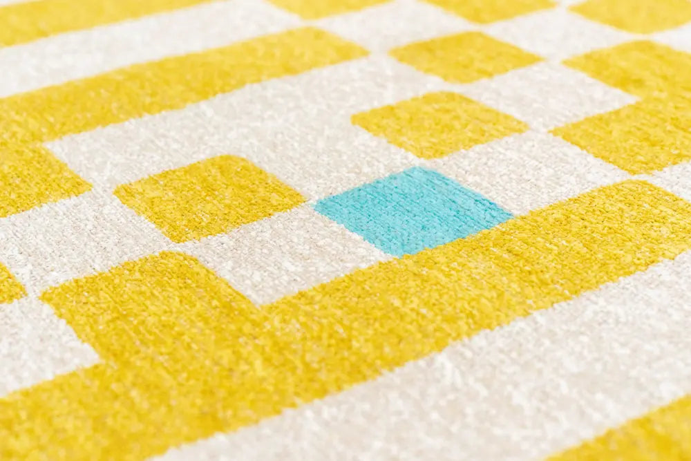 CHESS CUPCAKE Yellow Rug with White and Pink