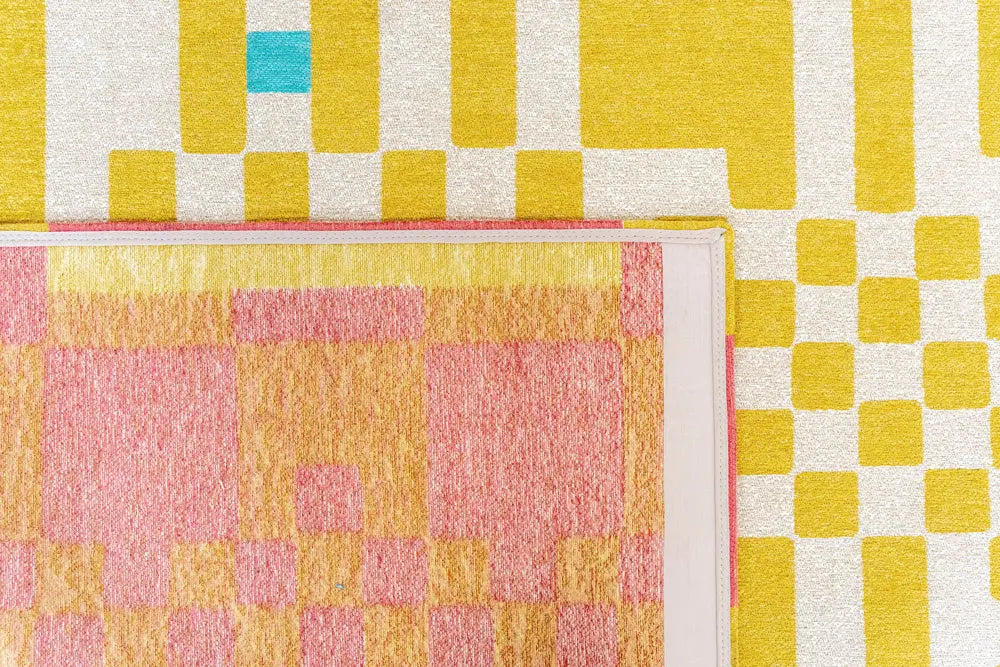 CHESS CUPCAKE Yellow Rug with White and Pink