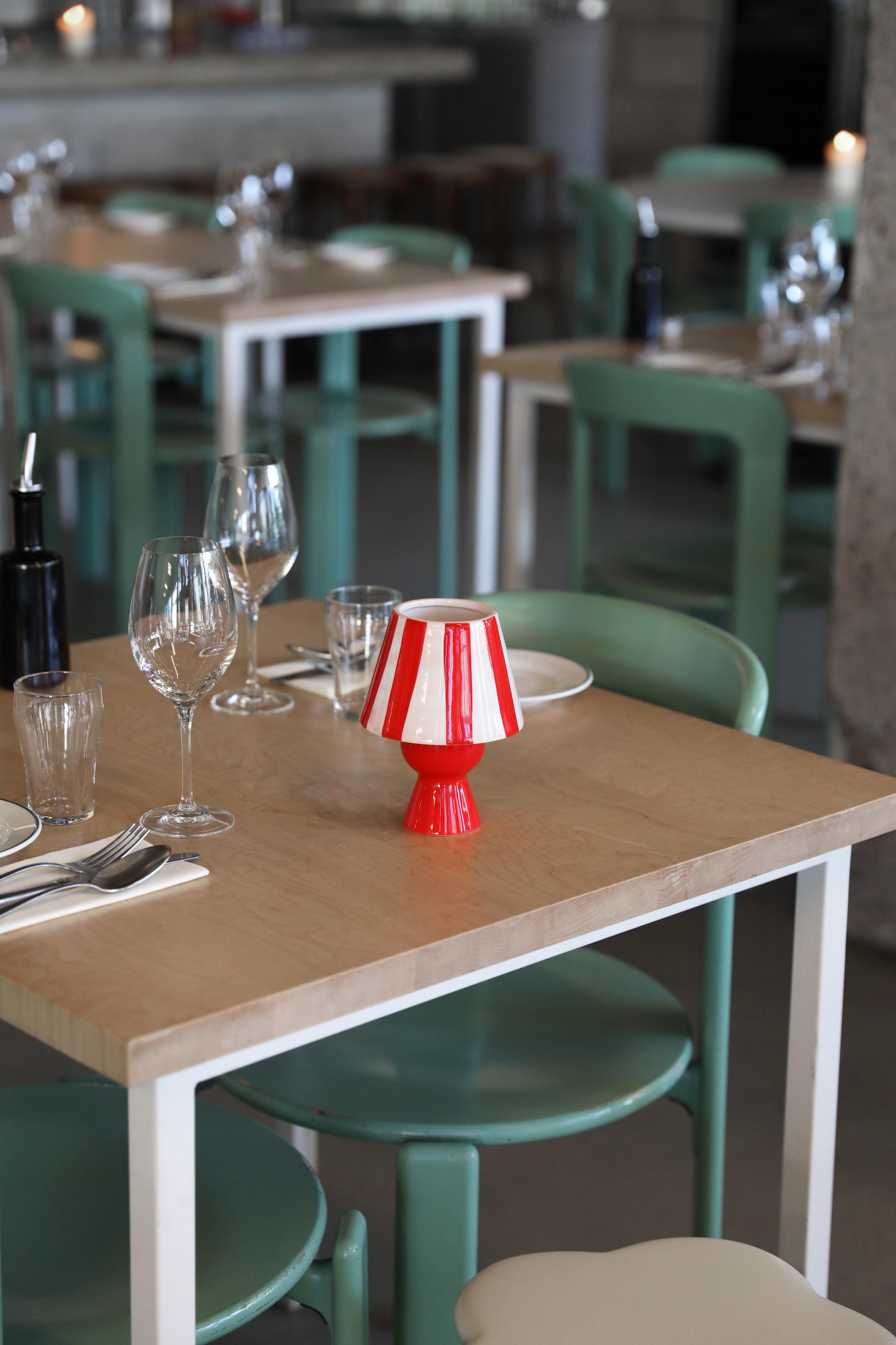 CANTINE red tealight holder with white