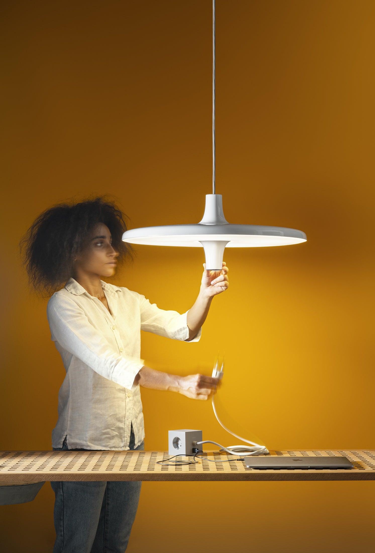 AVRO pendant lamp in glossy orange