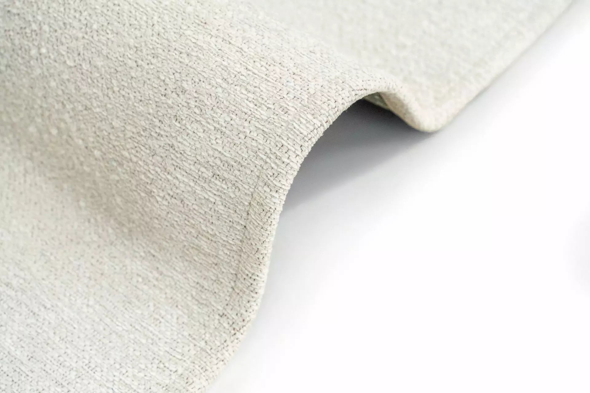 DROP rug white with green