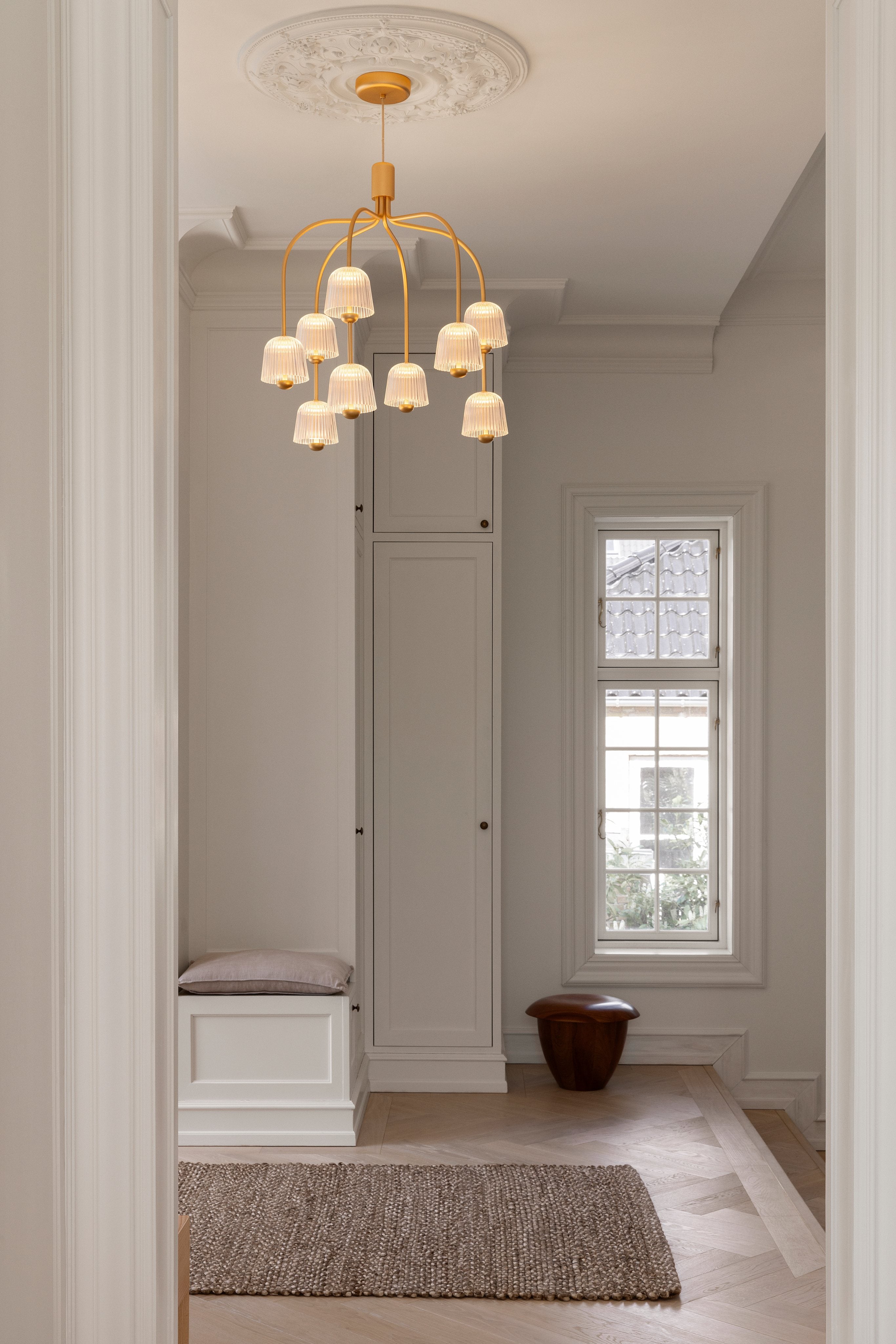 ASTEEA 9 Gold Chandelier with Transparent Glass