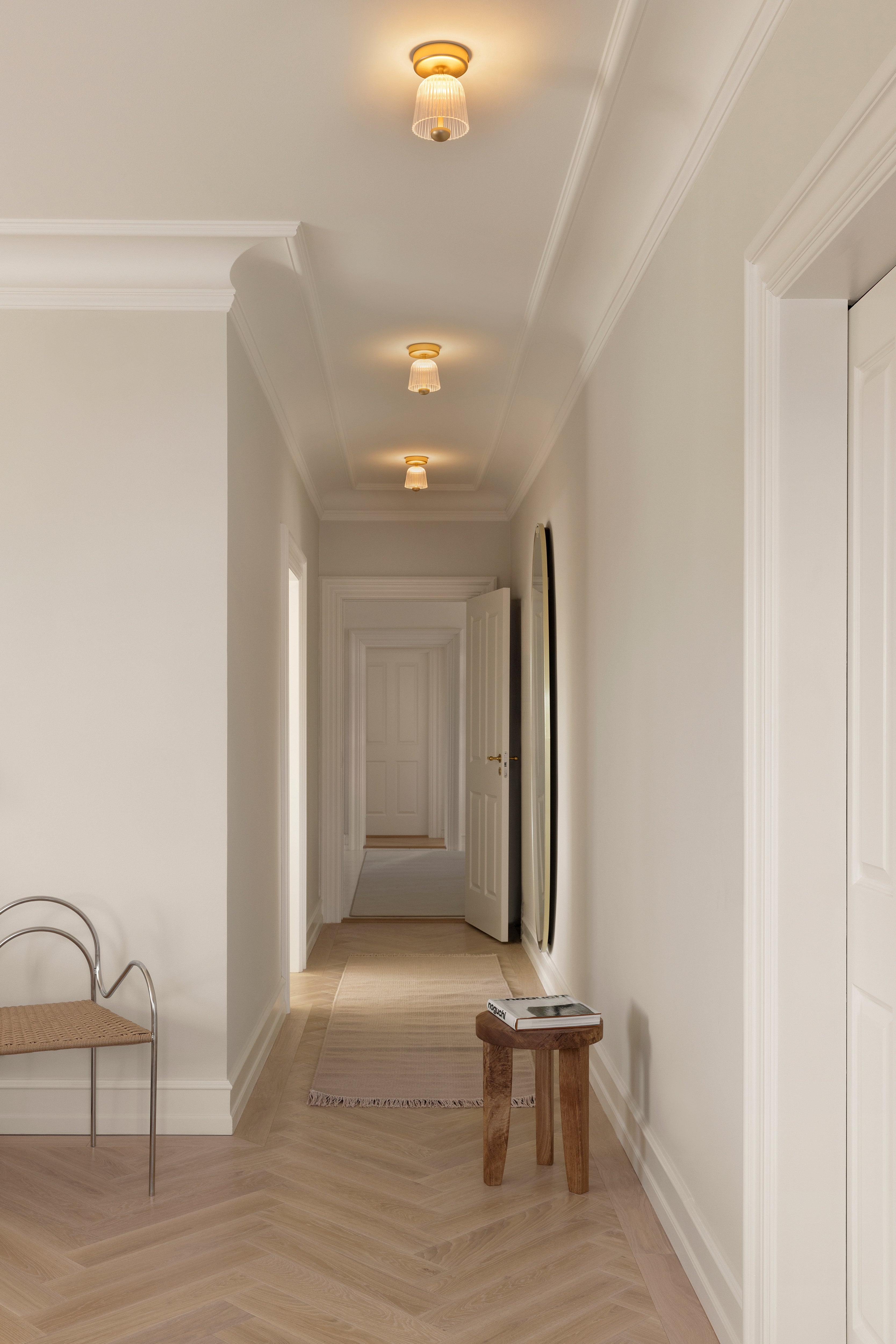Deckenleuchte ASTEEA gold mit transparentem Design