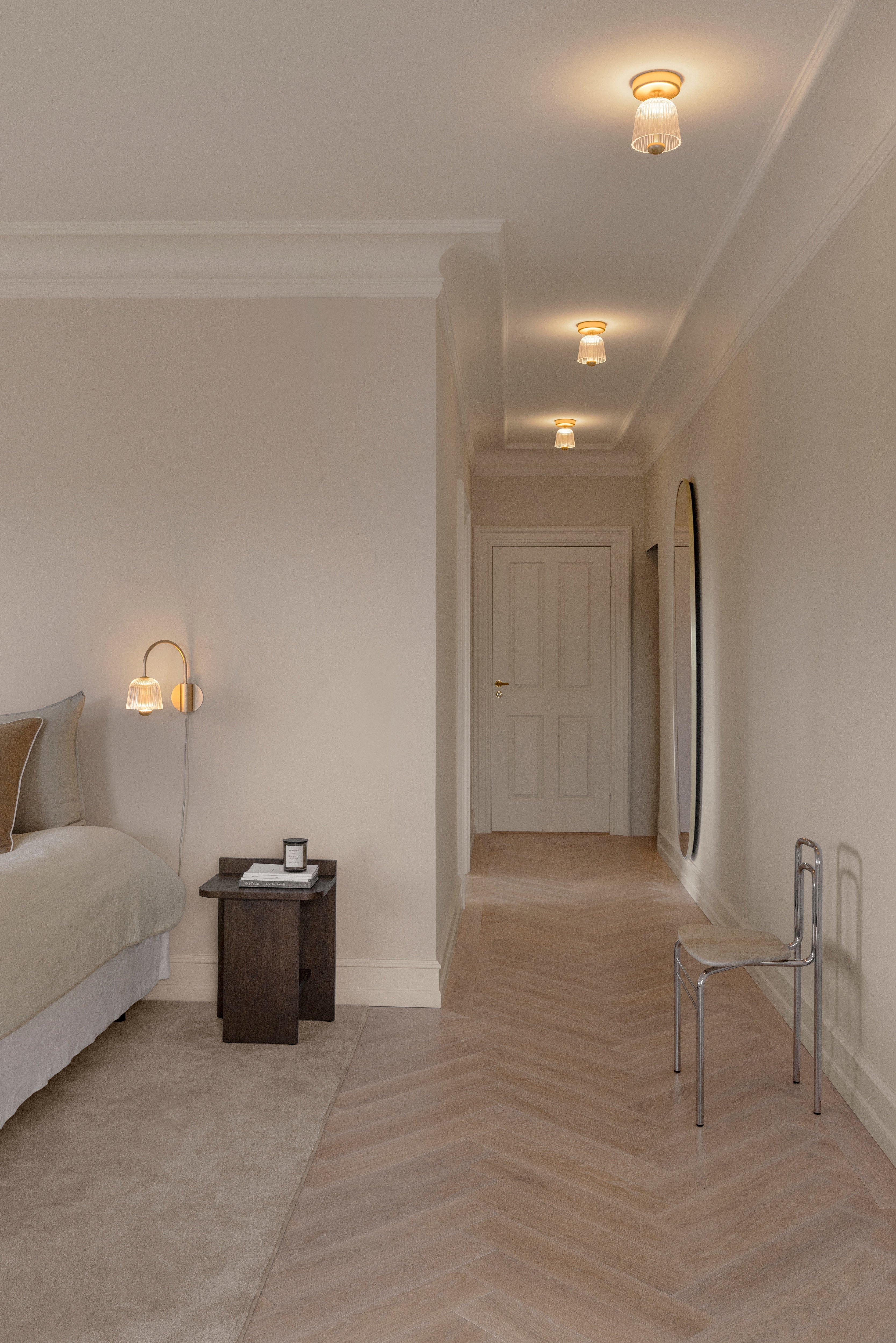Deckenleuchte ASTEEA gold mit transparentem Design