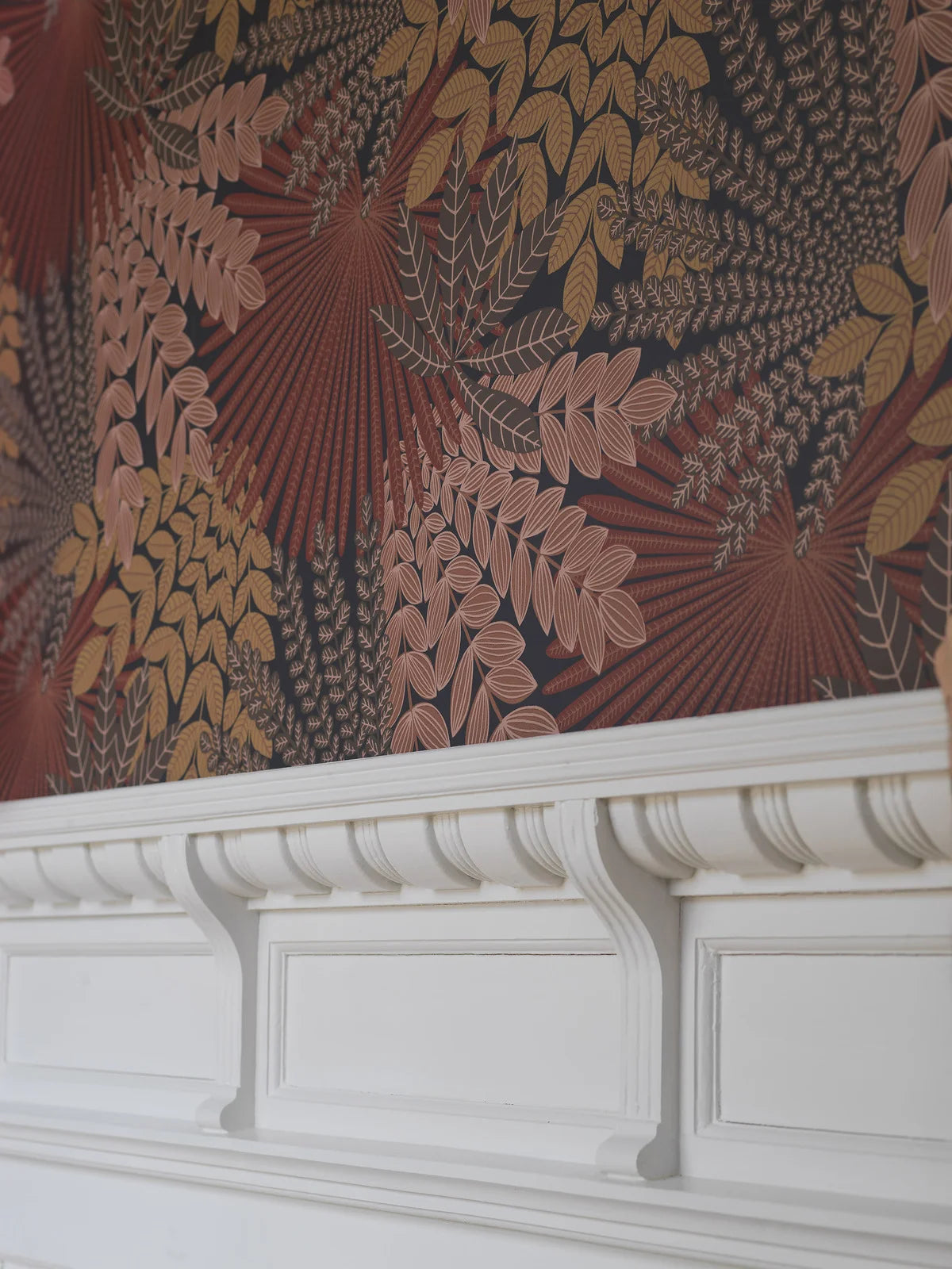 Tapete mit pflanzlichem Motiv VELVET LEAVES orange mit rot