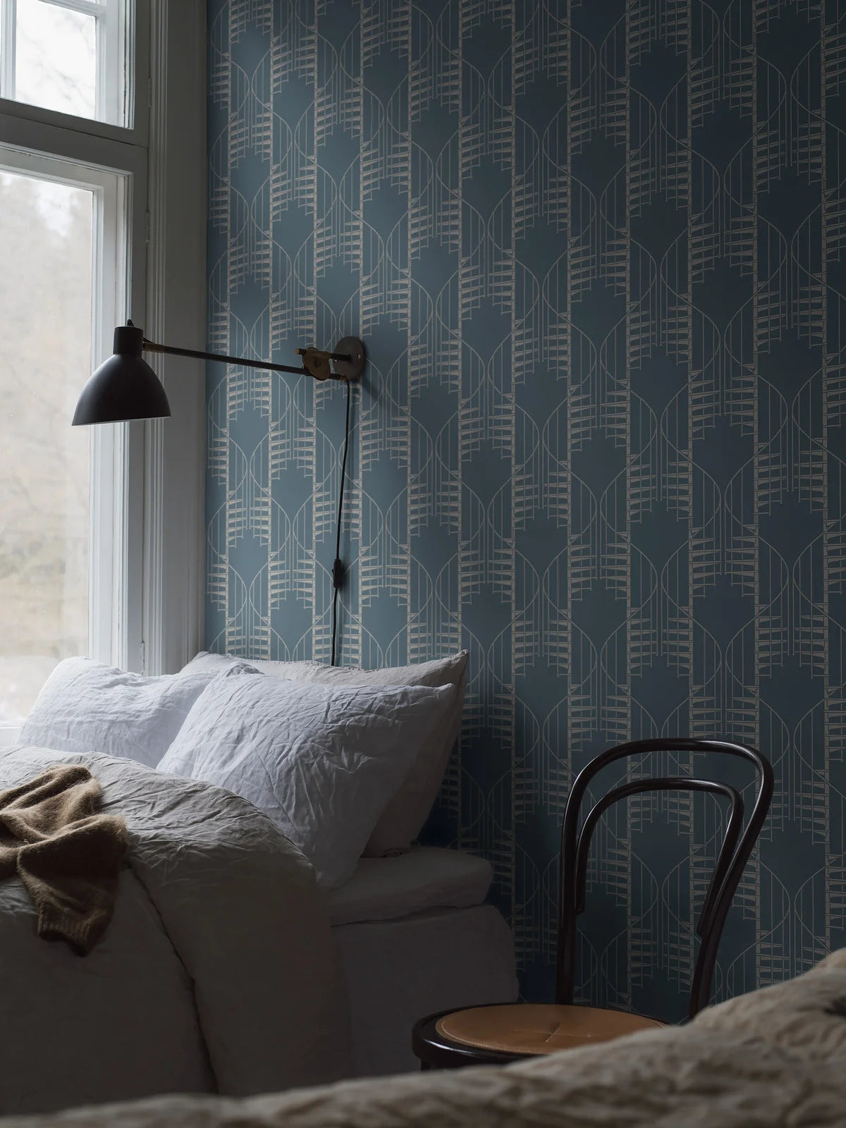 Tapete mit abstraktem Muster STAIRCASE dunkelgrün