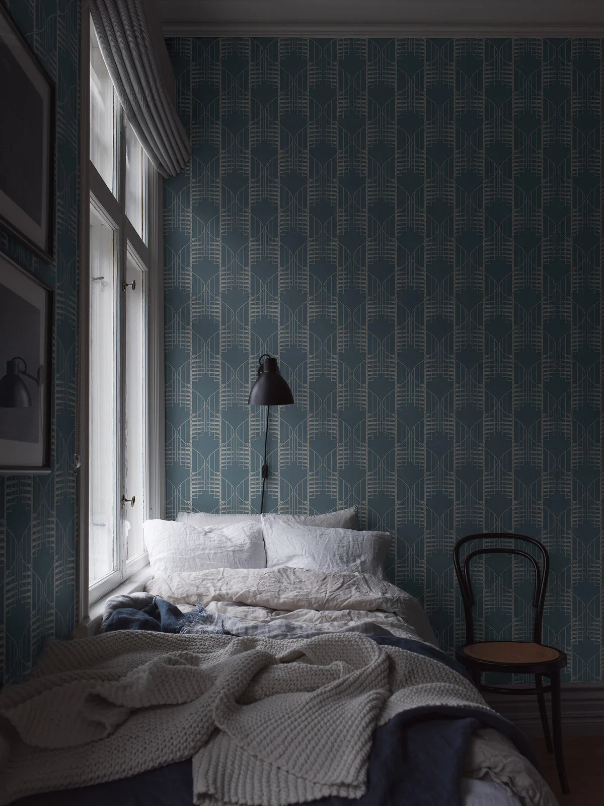 Tapete mit abstraktem Muster STAIRCASE dunkelgrün