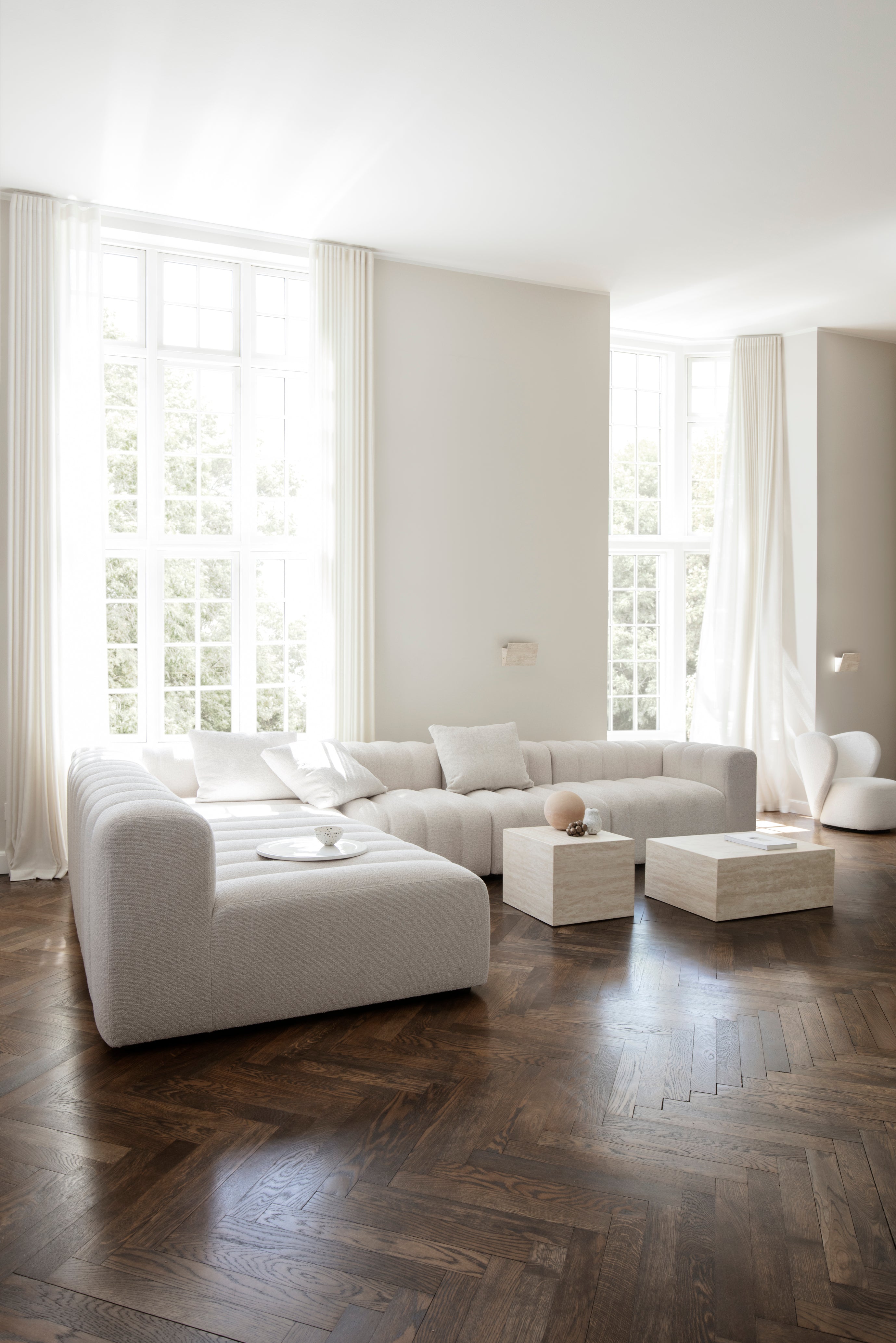 Couchtisch CUBISM grauer Travertin