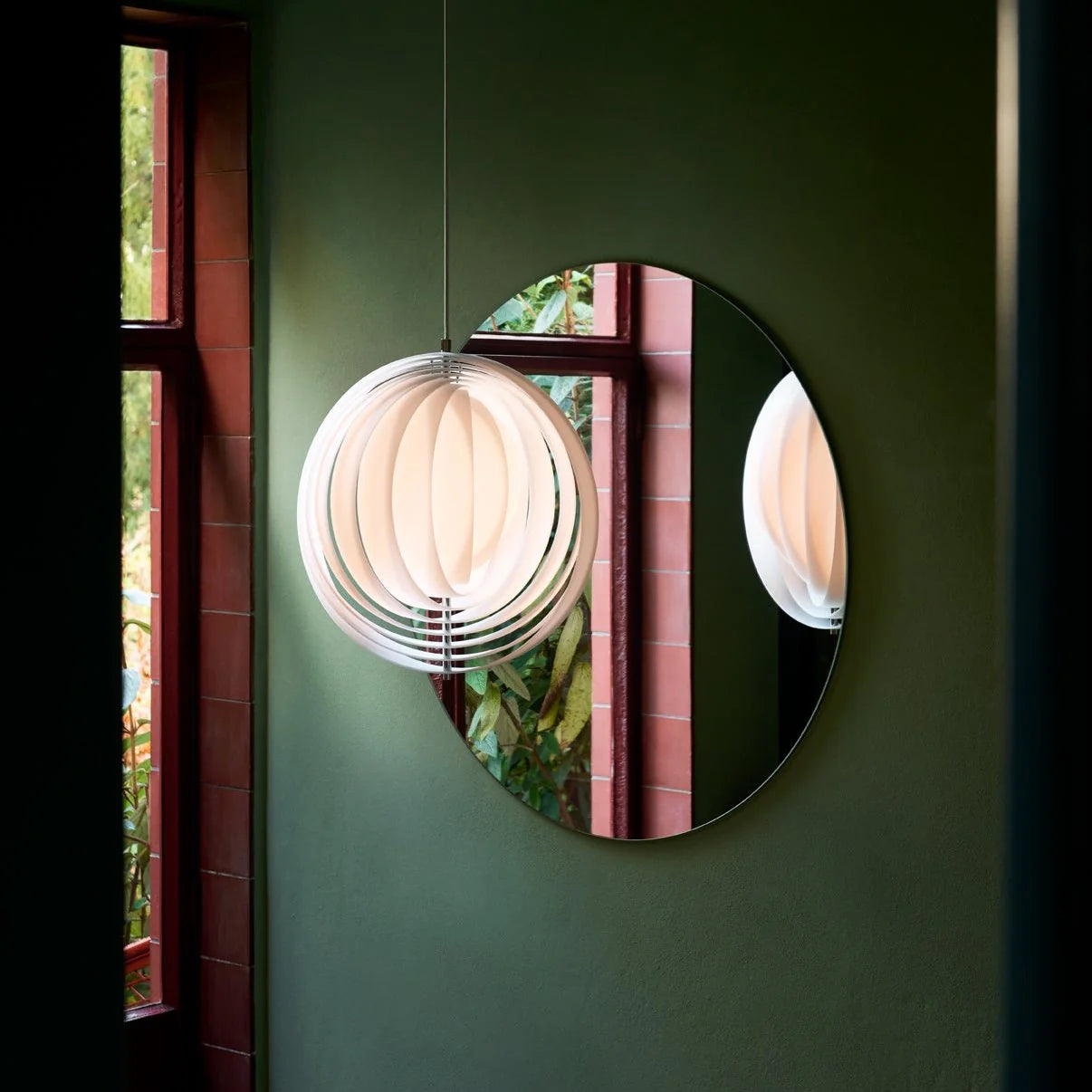 Lampa wisząca MOON opal – Verpan