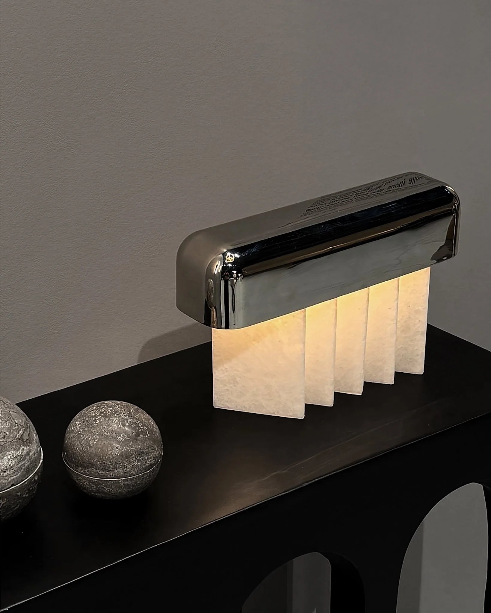 Portable lamp BEETLE white marble