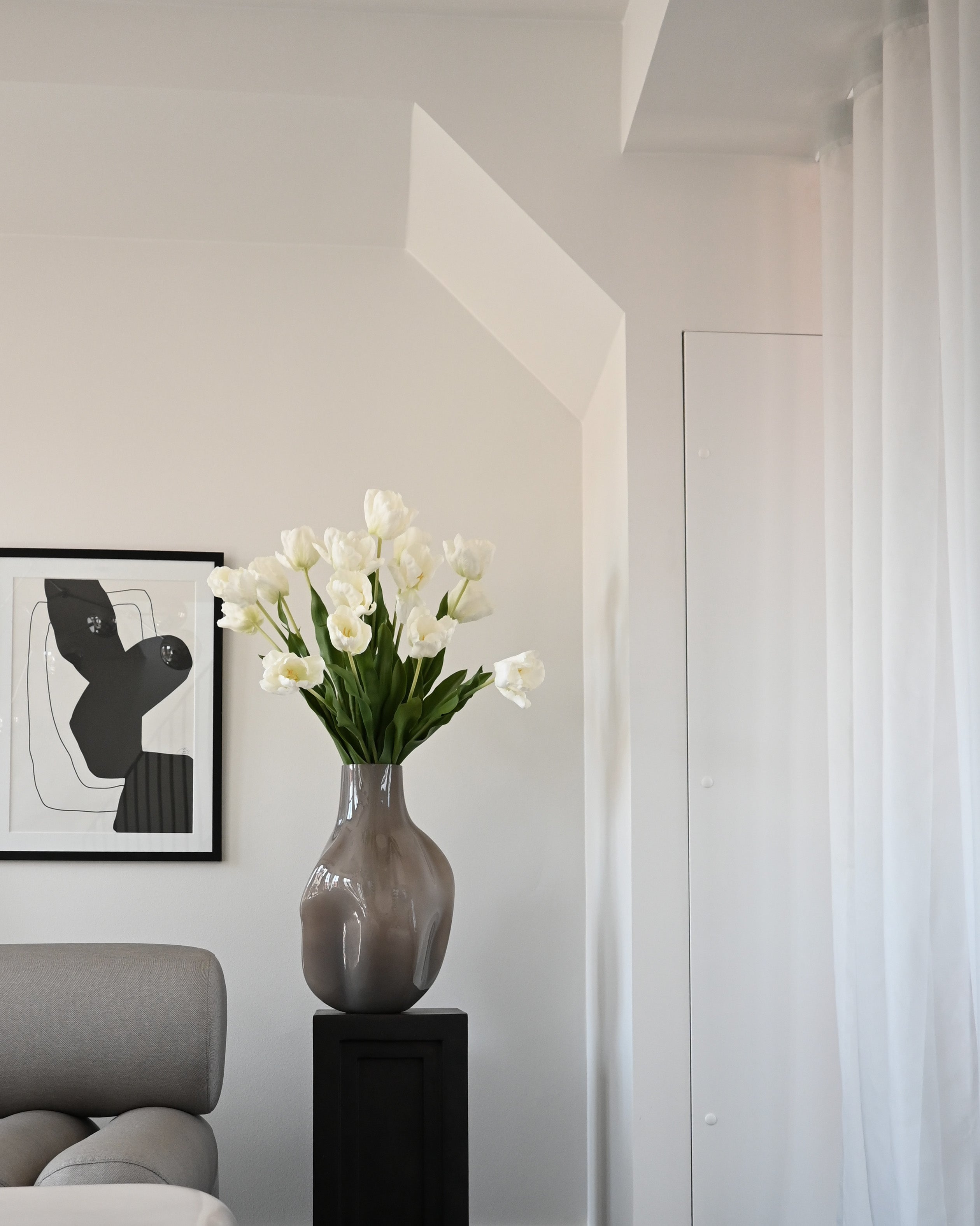 BAKKU dark beige glass vase