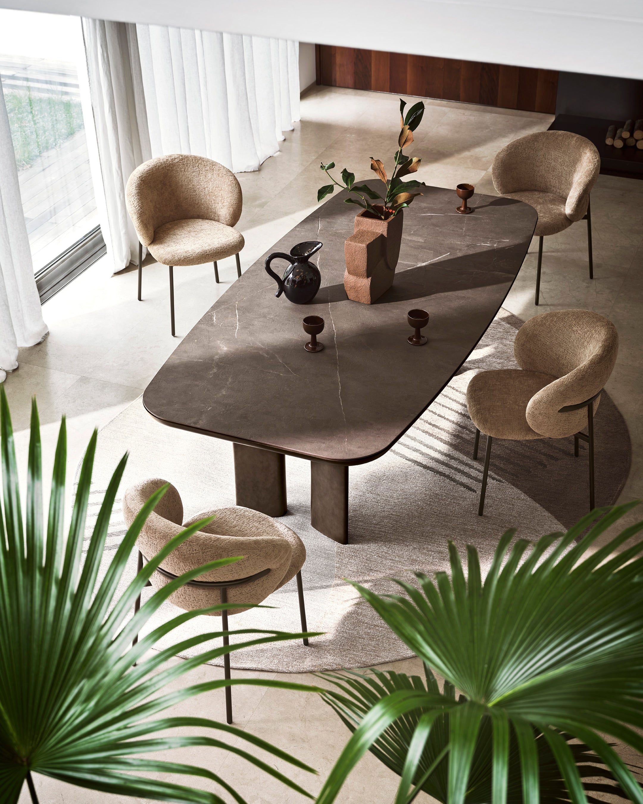 Ovaler Teppich OMBRA cremefarben mit braunem Muster