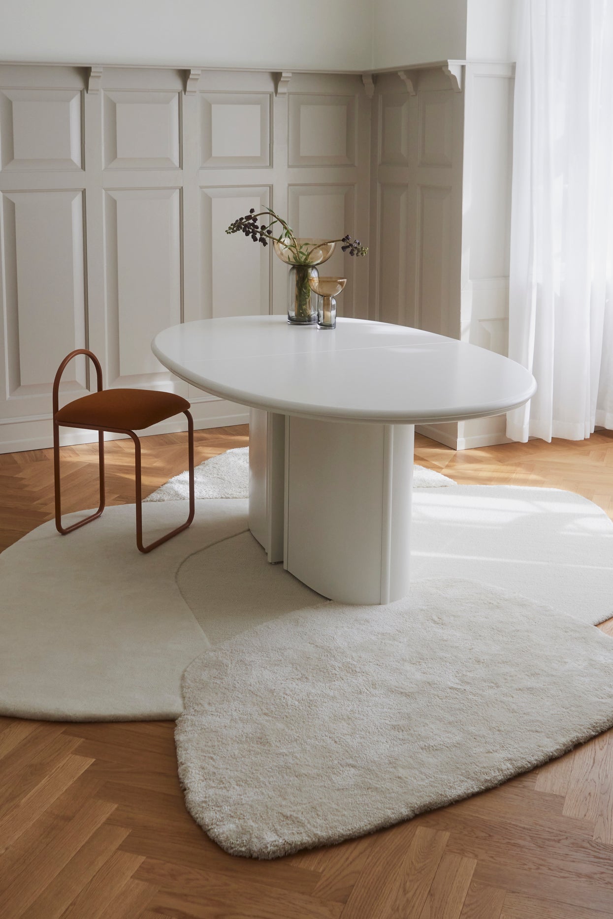 MOLA cream rug