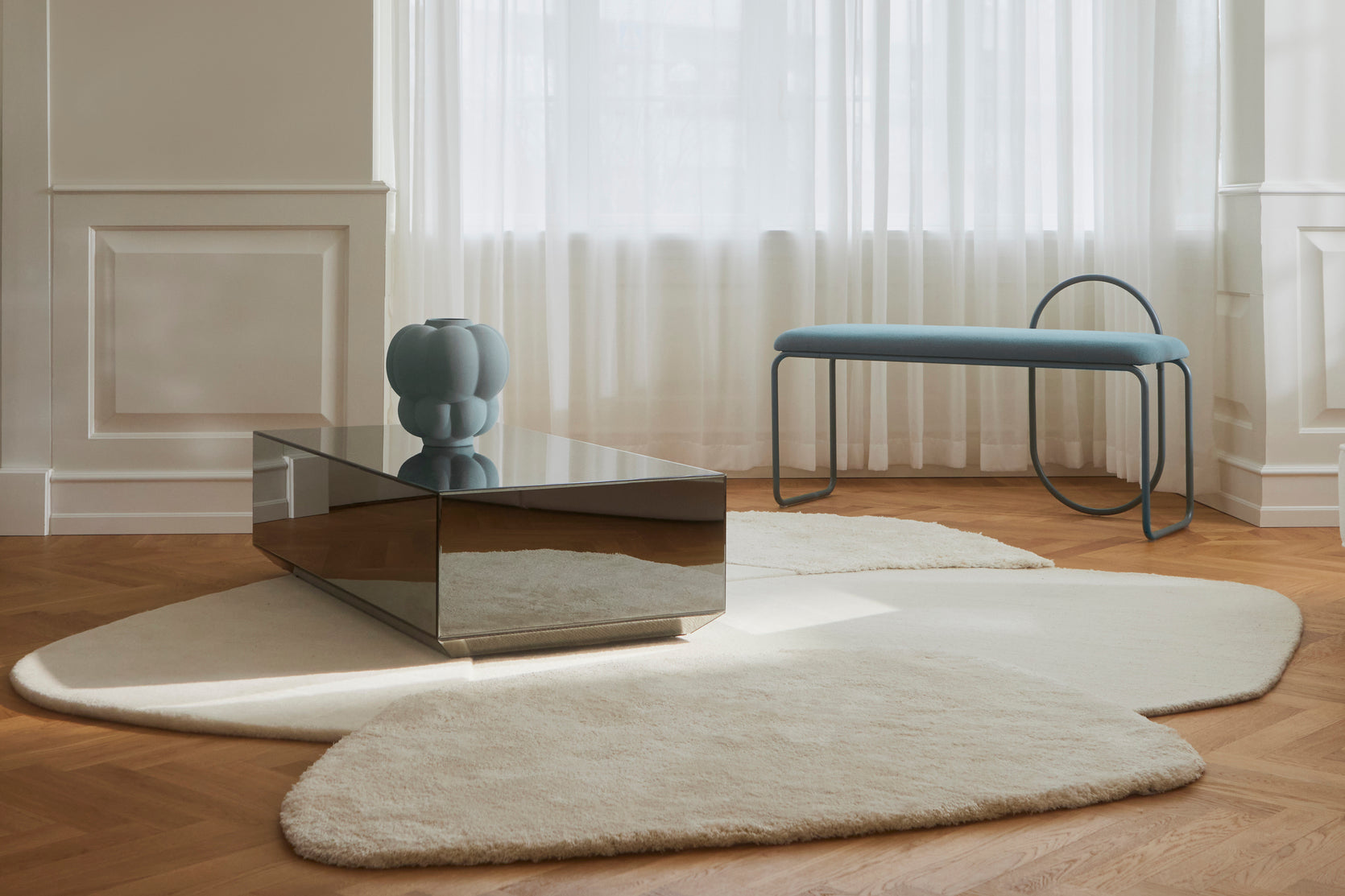 MOLA cream rug