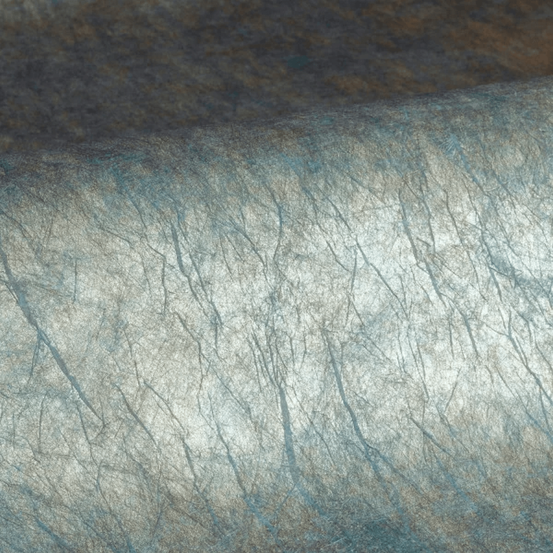 Strukturierte textile Tapete mit metallischen Falten OXEA - CÉLADON PLATINE seledyn platynowy